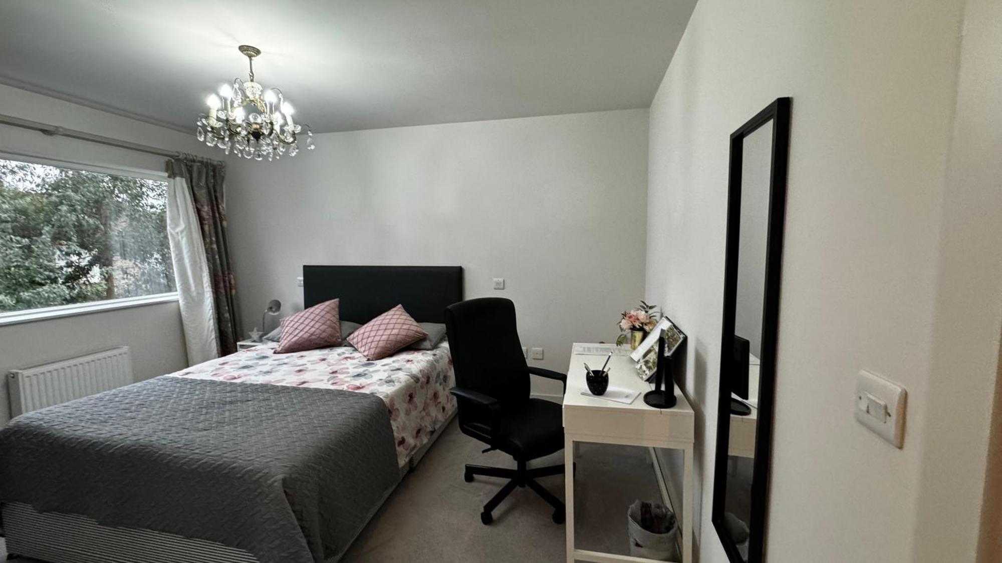 Luxurious N-suite With Garden Views Homestay