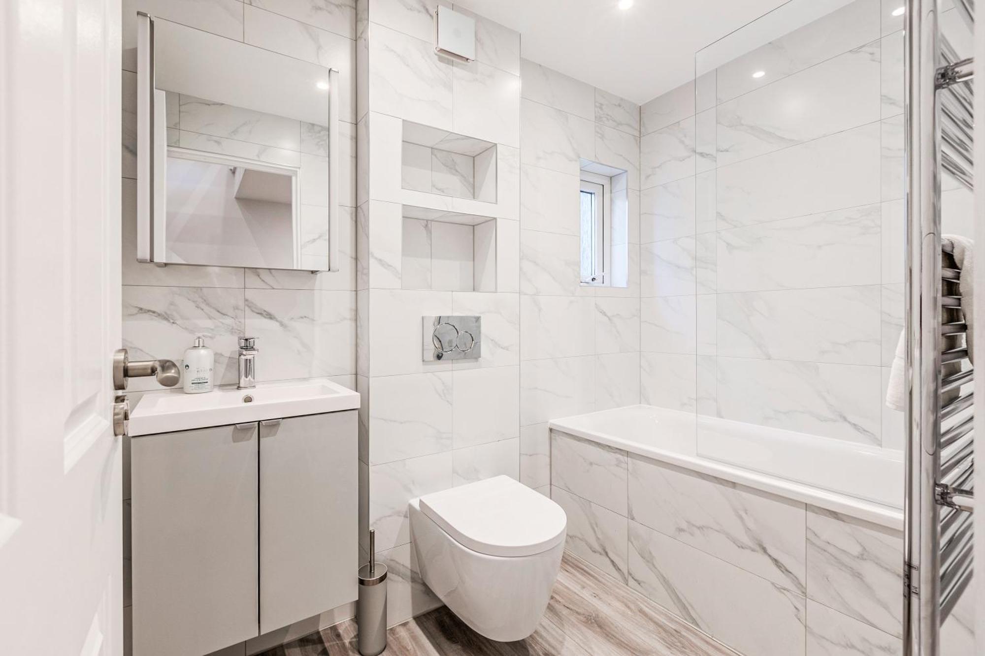 Appartement New Listing! Peaceful 1br Flat In Clapham Common Londen