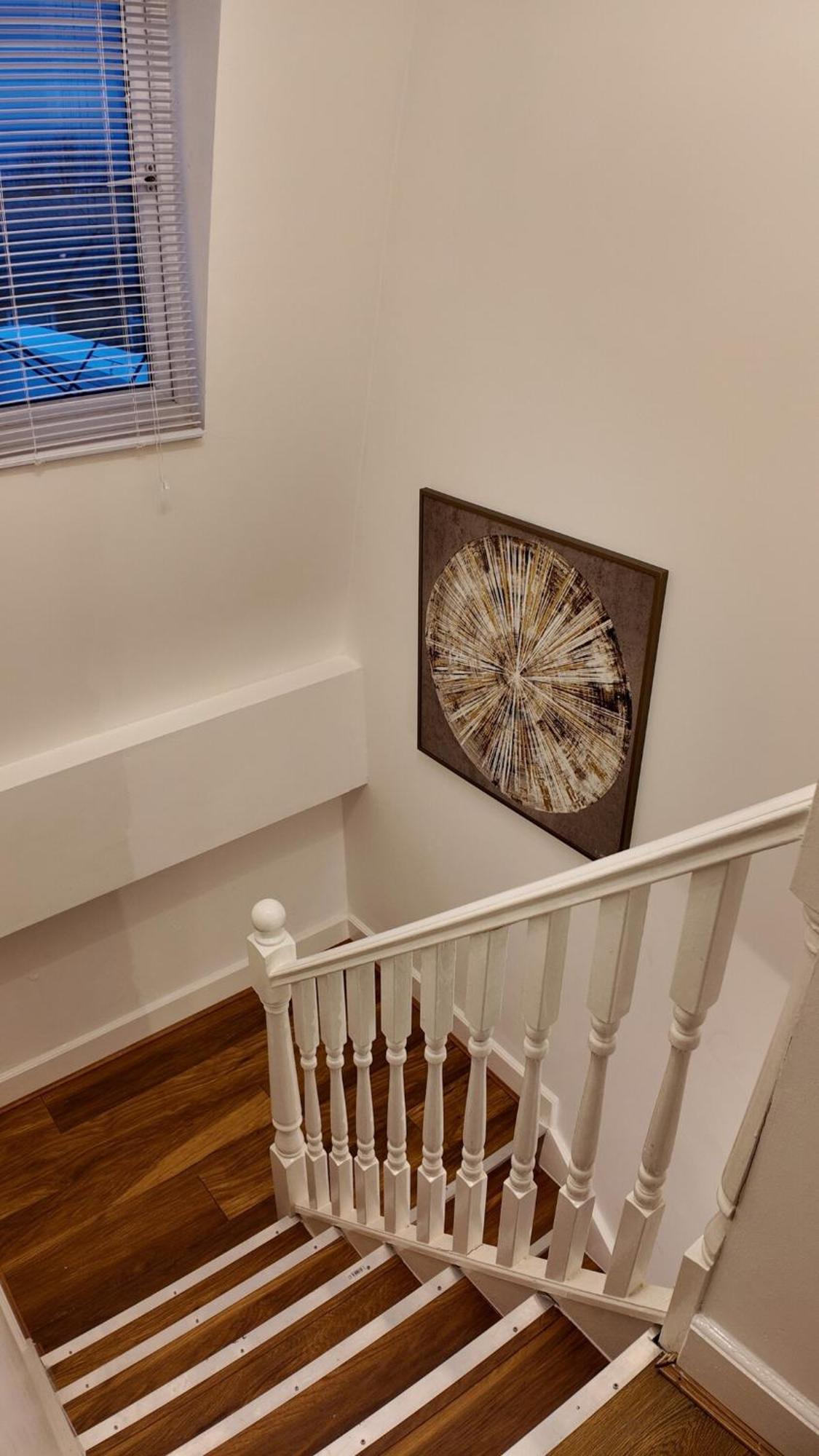 Luxury 4 Bedroom With Patio - 10 Min From Westfield Hr3 *