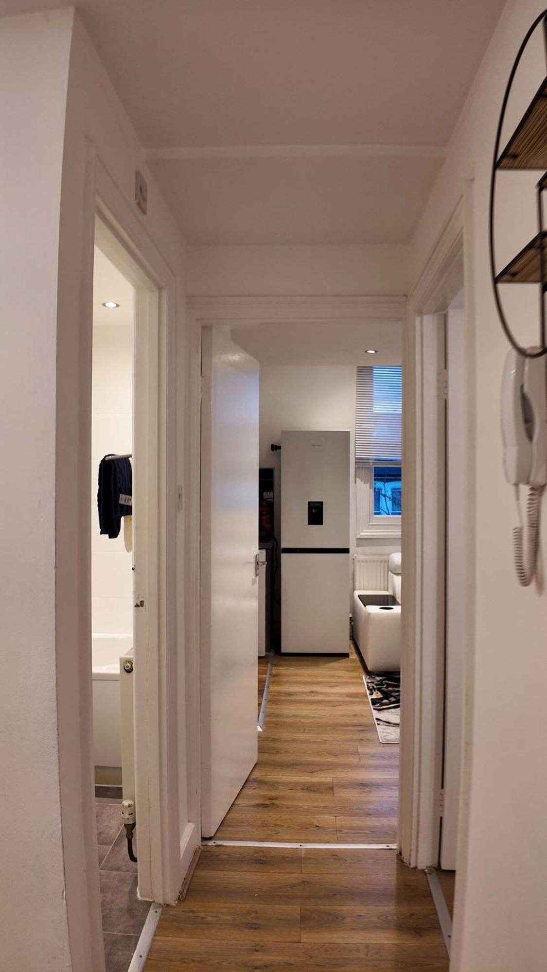 Luxury 4 Bedroom With Patio - 10 Min From Westfield Hr3 *
