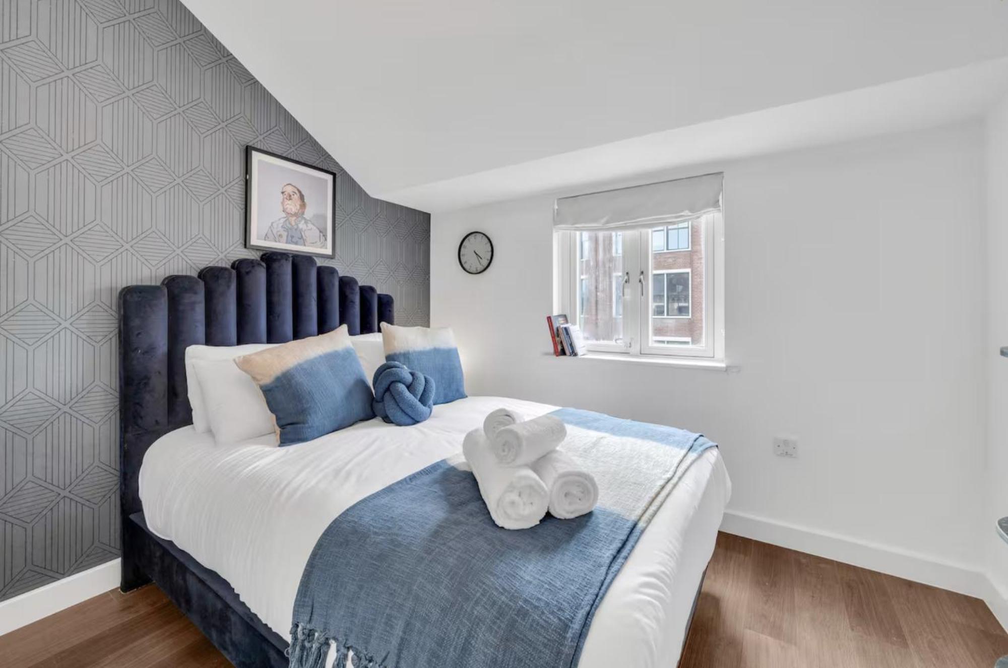 Apartment Urban Elegance Luxury Living With Kitchenette London