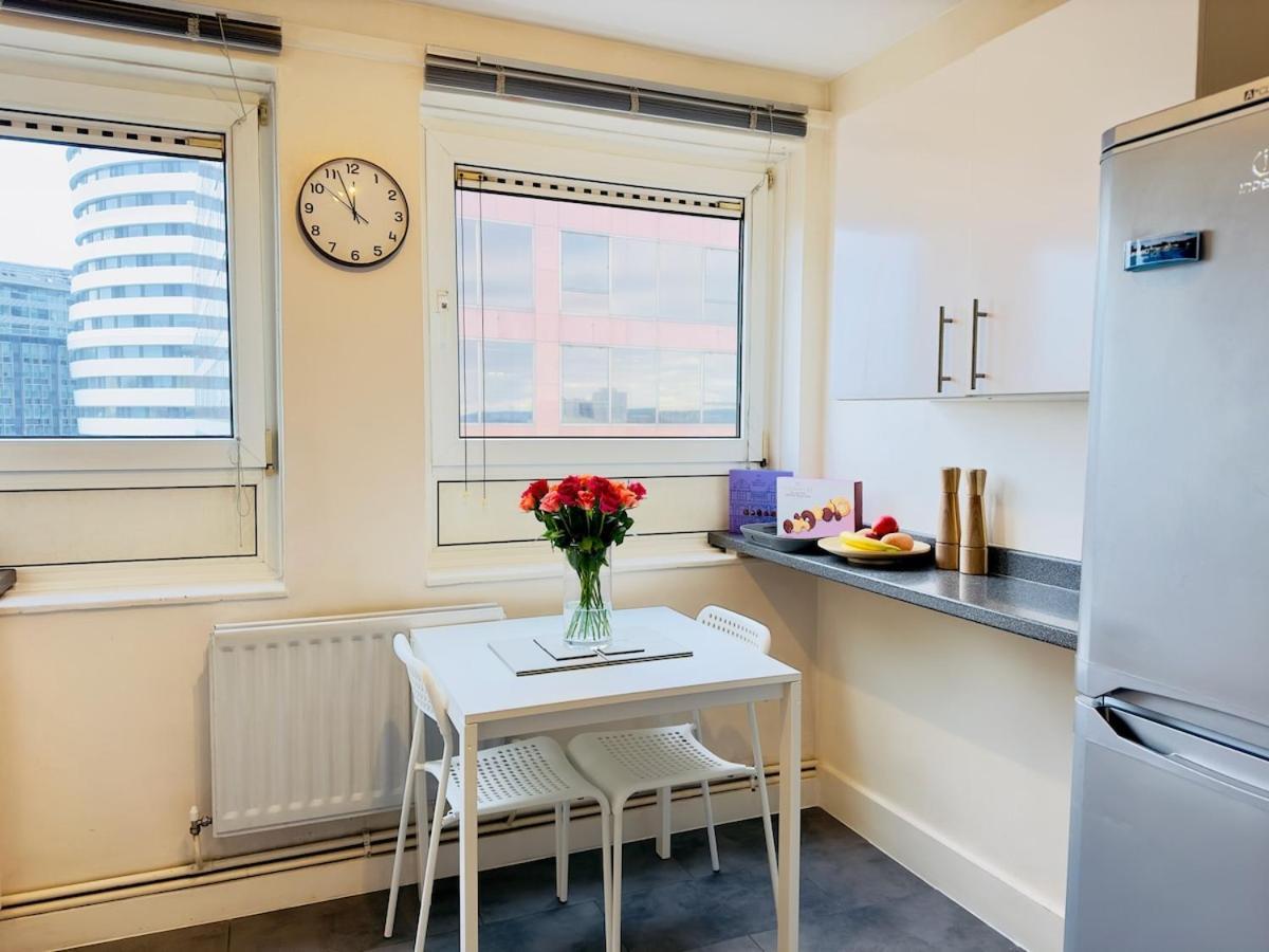 Prime Location By Eye - Direct View - Entire Flat For 3 Adults & 1 Child Appartement *