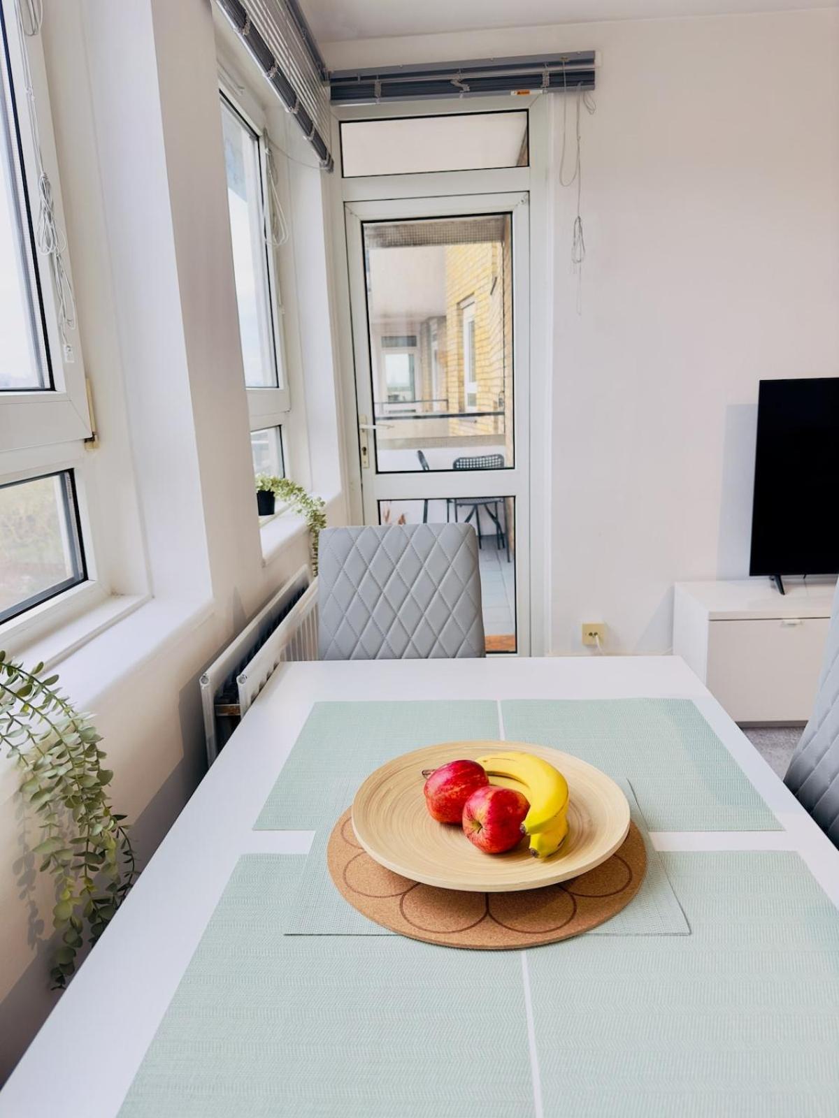 Appartement Prime Location By Eye - Direct View - Entire Flat For 3 Adults & 1 Child Londen