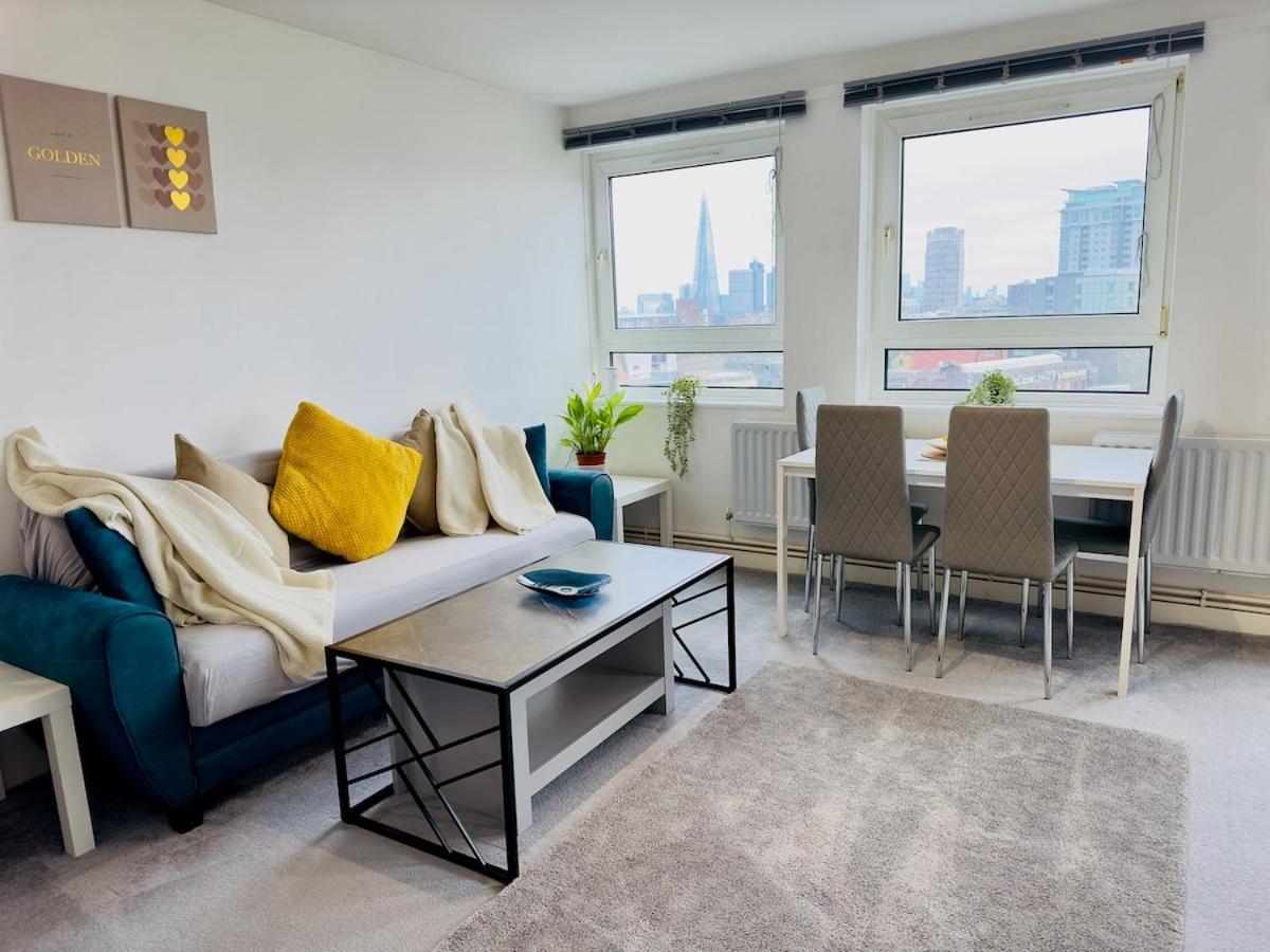 Prime Location By Eye - Direct View - Entire Flat For 3 Adults & 1 Child * Londen