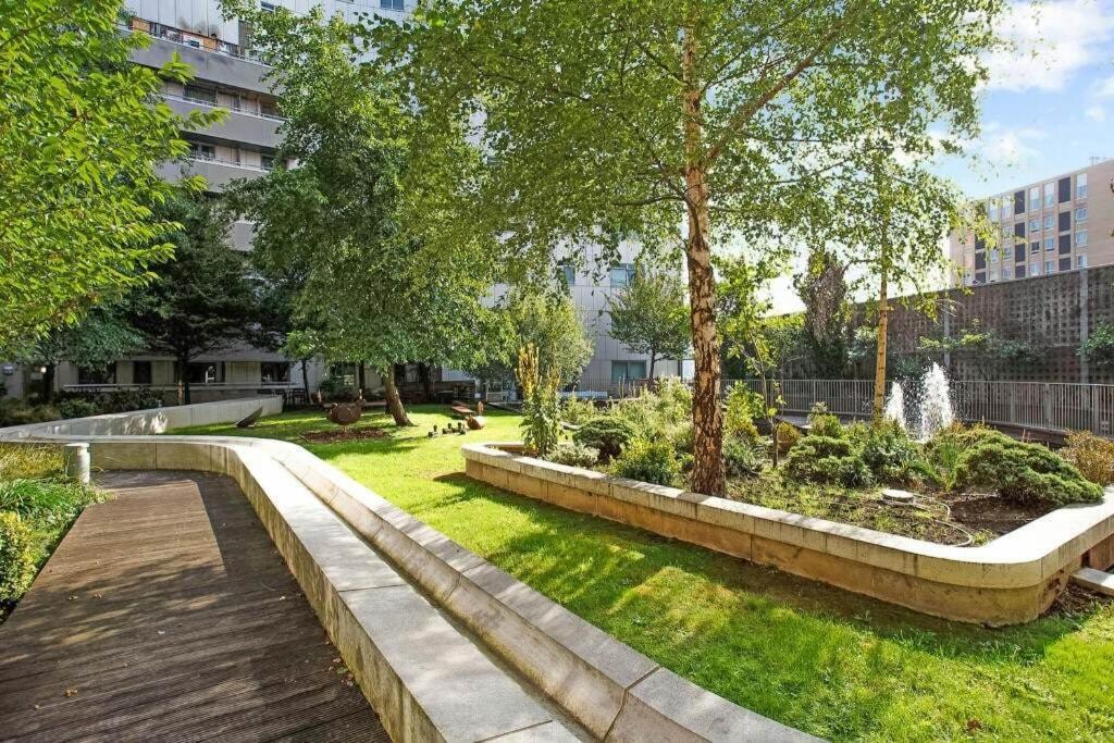 Auracasa 2 Bed O2 Canning Leilighet