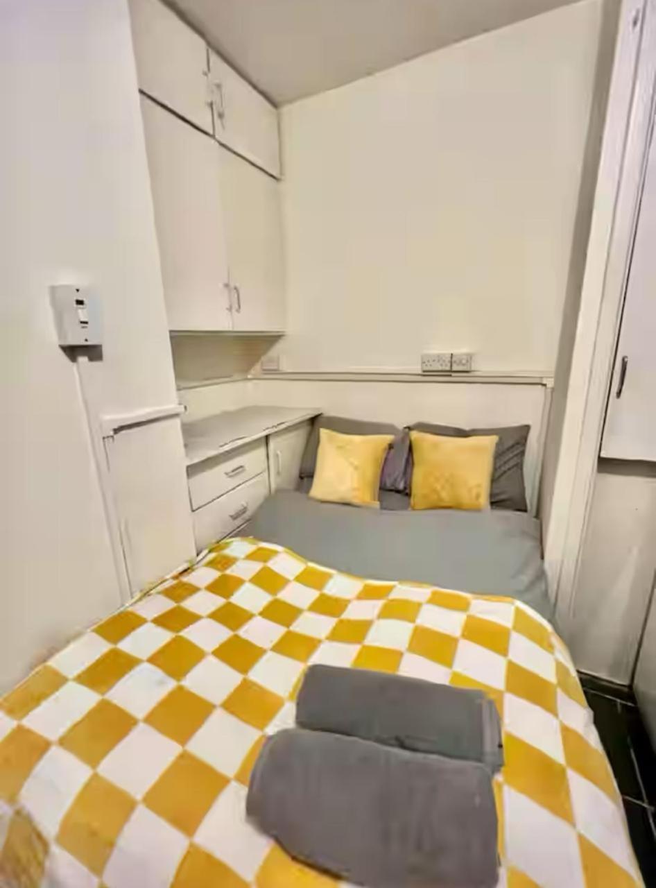 Privatunterkunft Regents Park Private With Kitchen