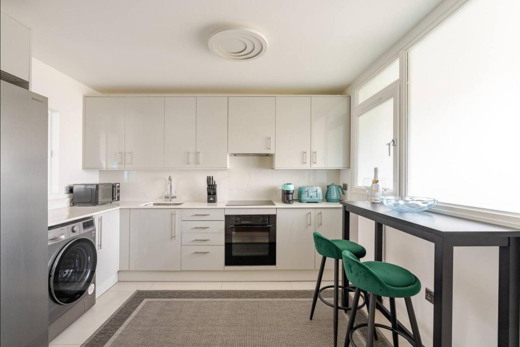 3 Bed Luxe And Cosy Maryleborne Retreat Apartment *