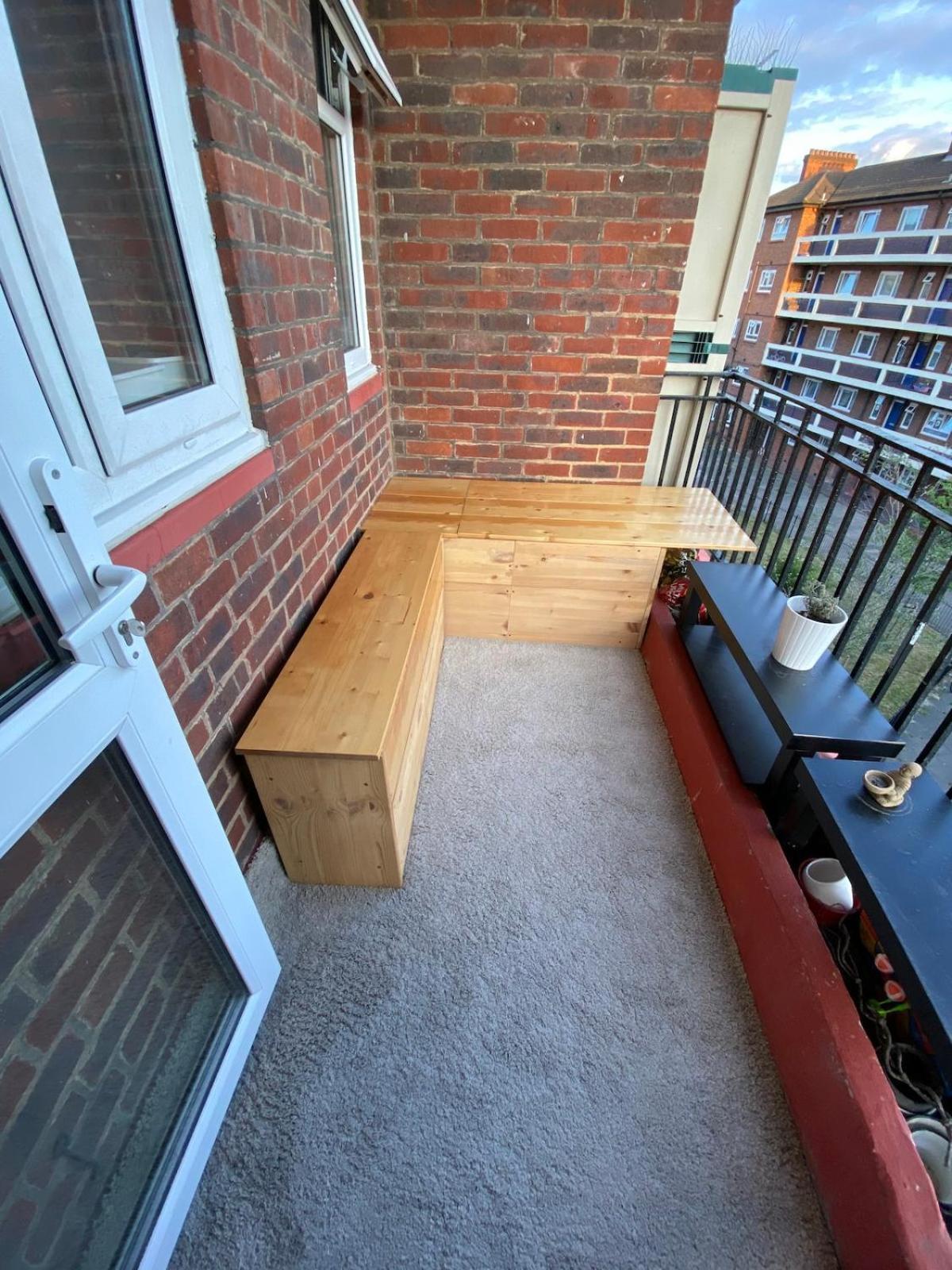 Newly Renovated - 70m2 Modern & Cosy - Balcony Appartement Londen