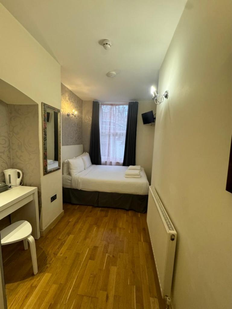 Hotell The Paramount