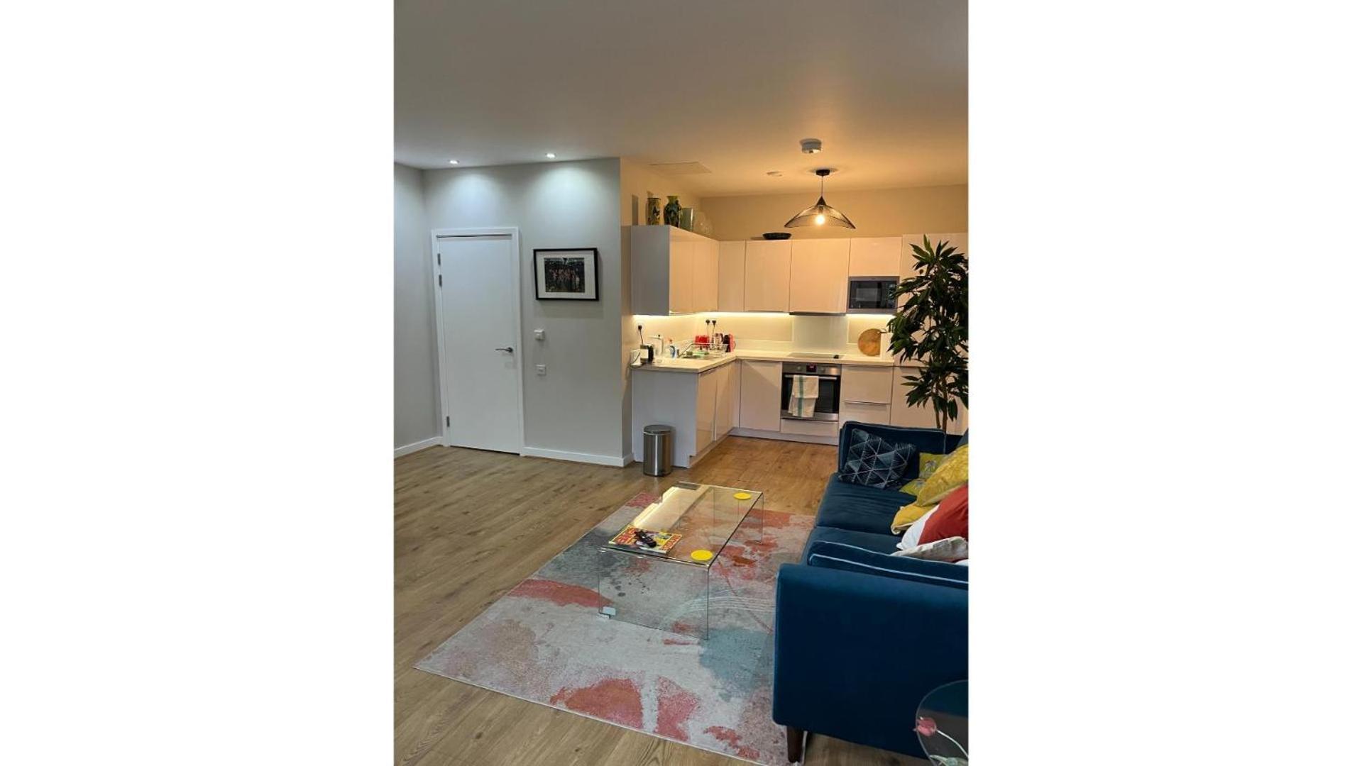 Fantastic Modern 2 Bedroom Flat In Lambeth Apartment