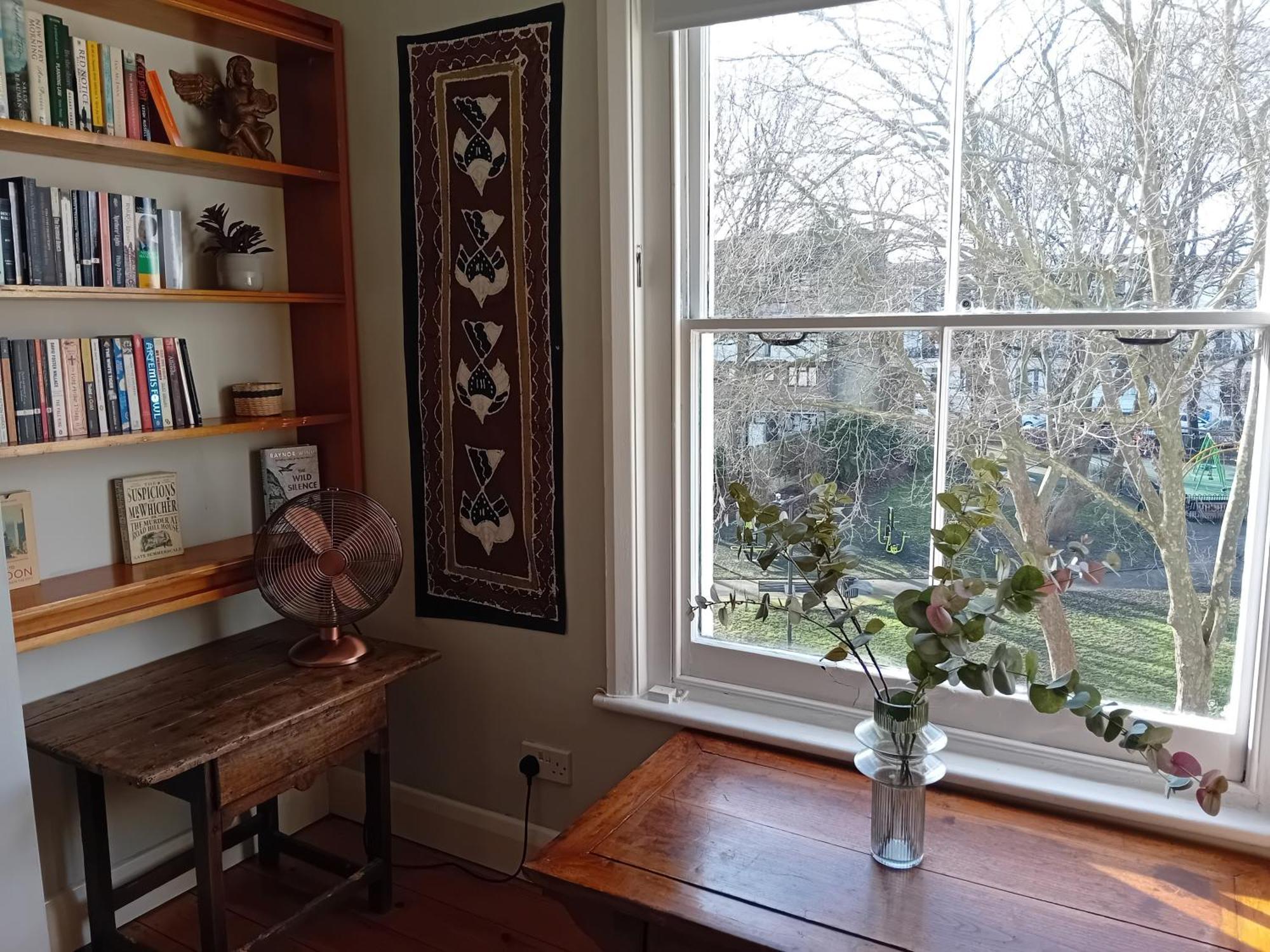 Vakantiehuis Stunning House Overlooking Local Park