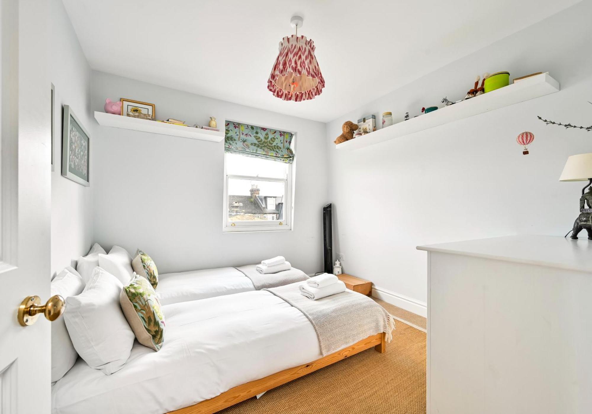 Contemporary In Shepherds Bush London