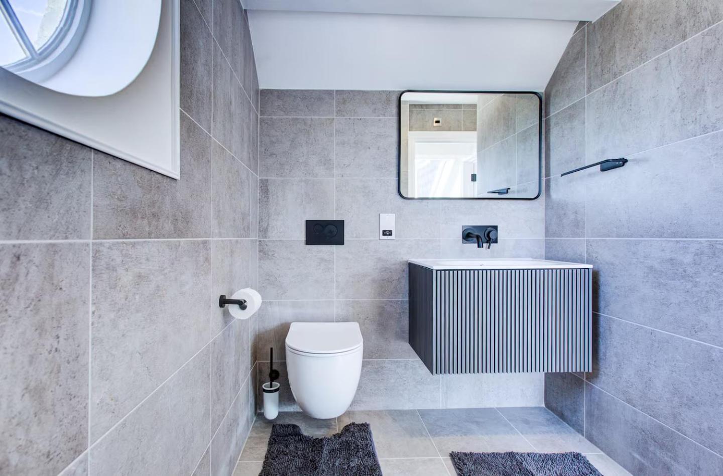 2 Bedrooms - Luxury Living - Fulham *