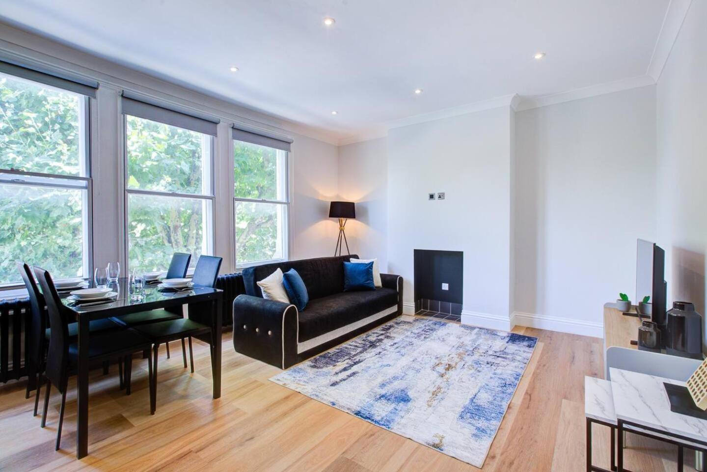 2 Bedrooms - Luxury Living - Fulham * London