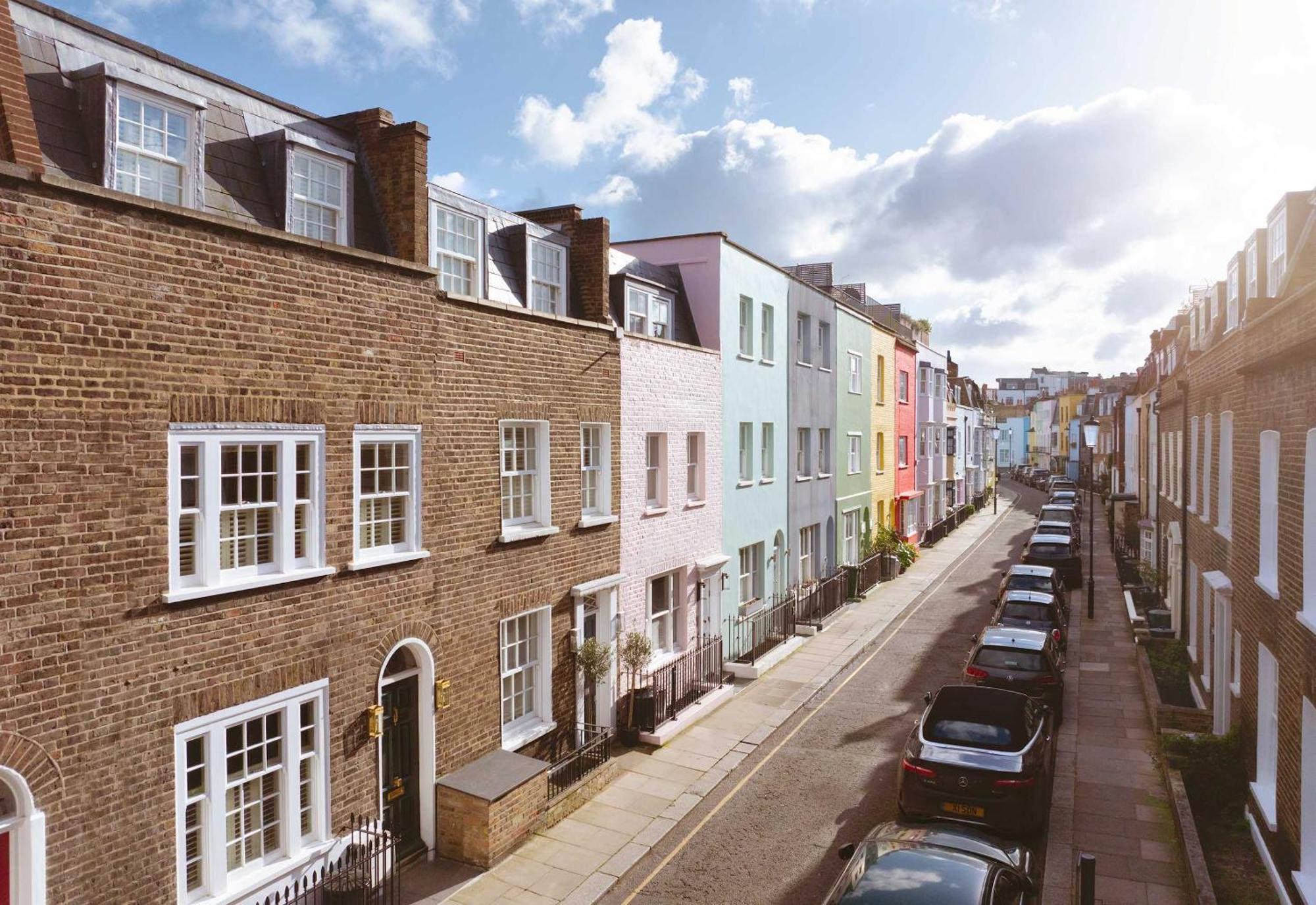 Kings Road Chelsea 3 Bed House * London