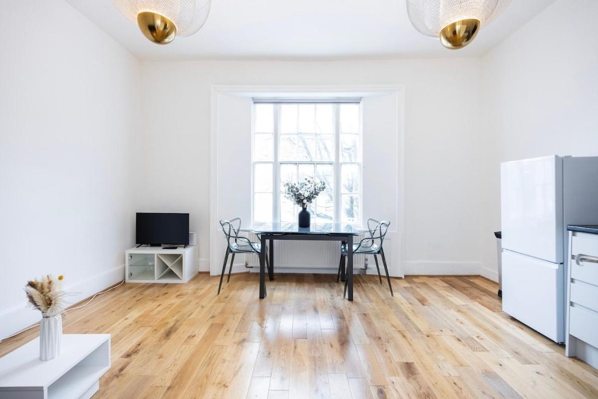 Spacious Islington * London