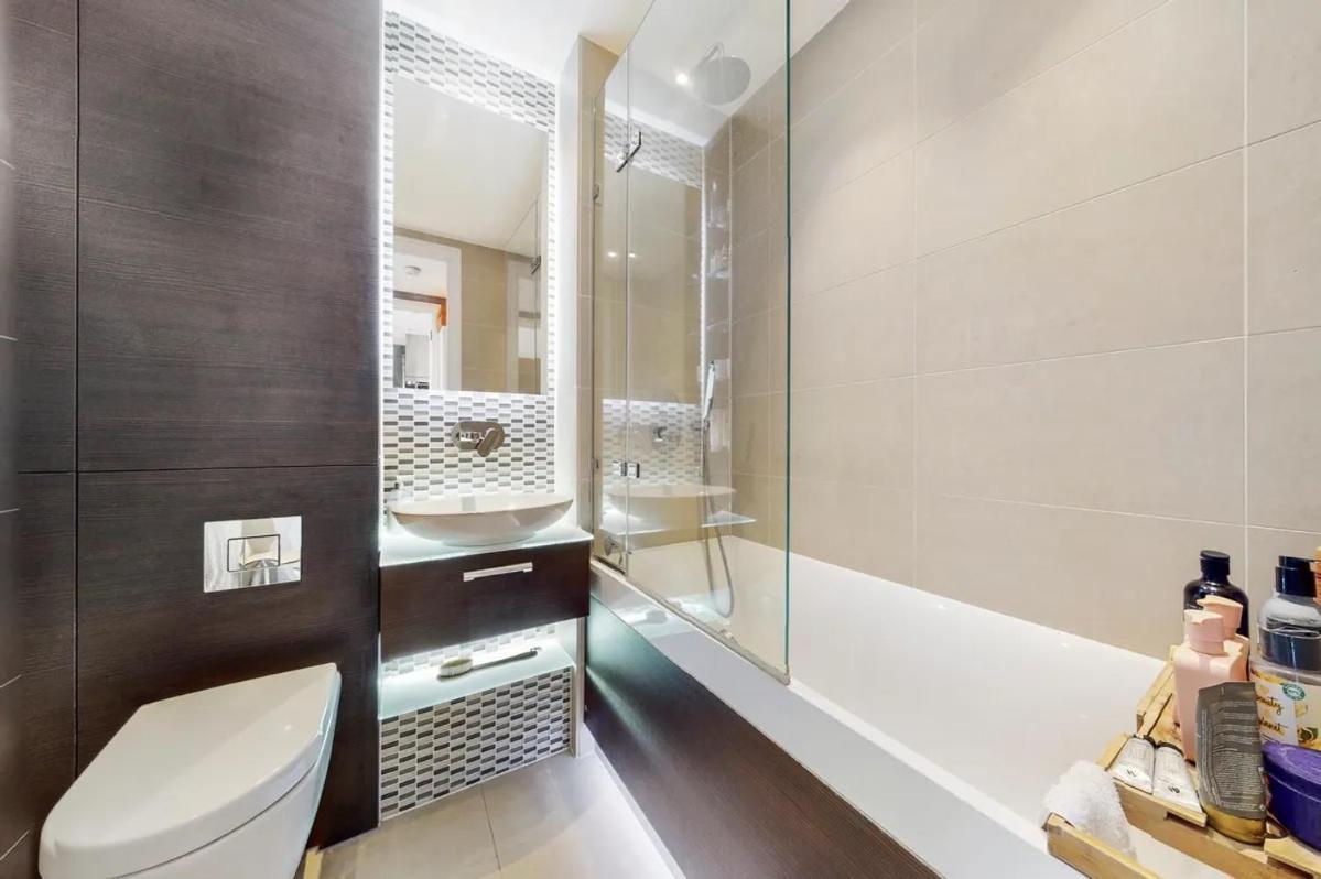 Appartement Londwell, Spitalfields & Brick Lane Luxury Balcony Penthouse Londen