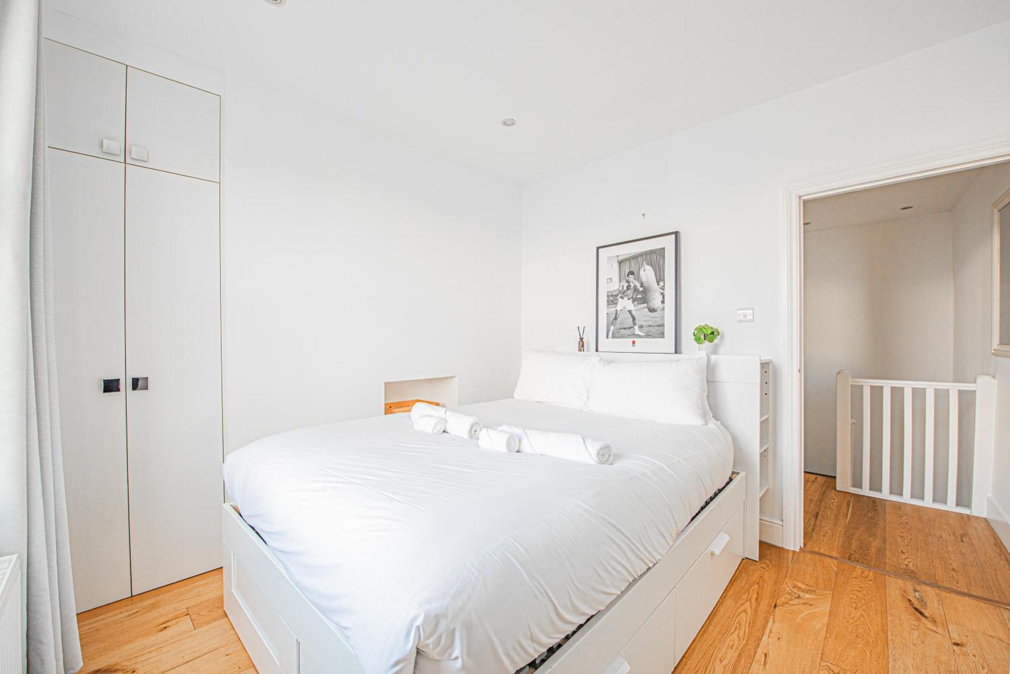 Charming 1-bed Next To Portobello & Notting Hill Apartment London
