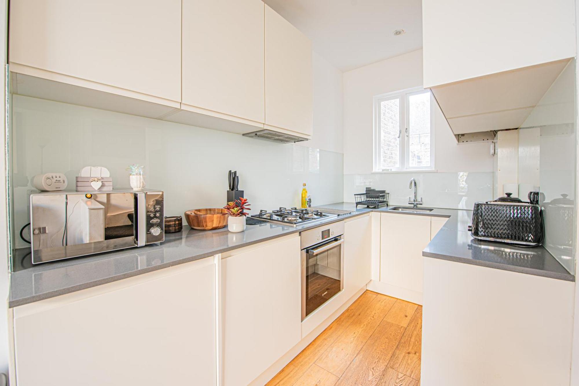 Charming 1-bed Next To Portobello & Notting Hill * London