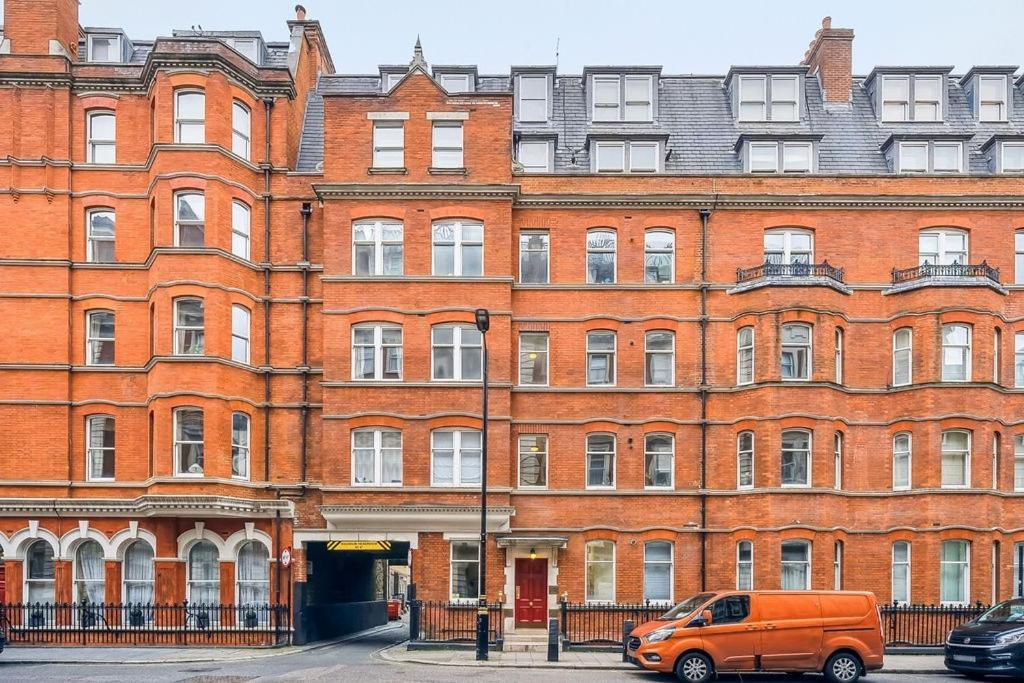 Luxury 2-bed Steps From Oxford Street Londen