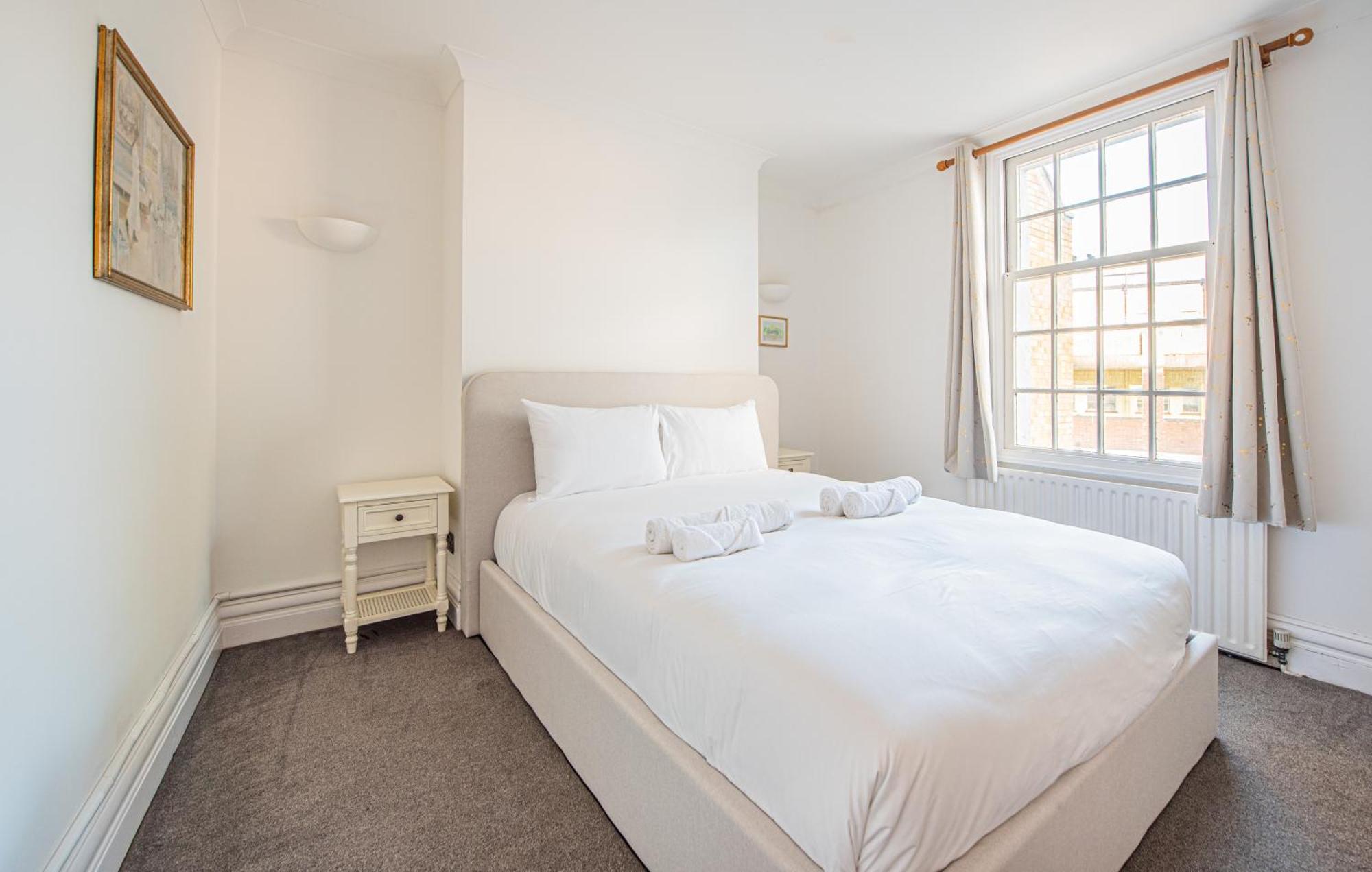 Apartment Stylish 3-bed In Prime Fulham Location