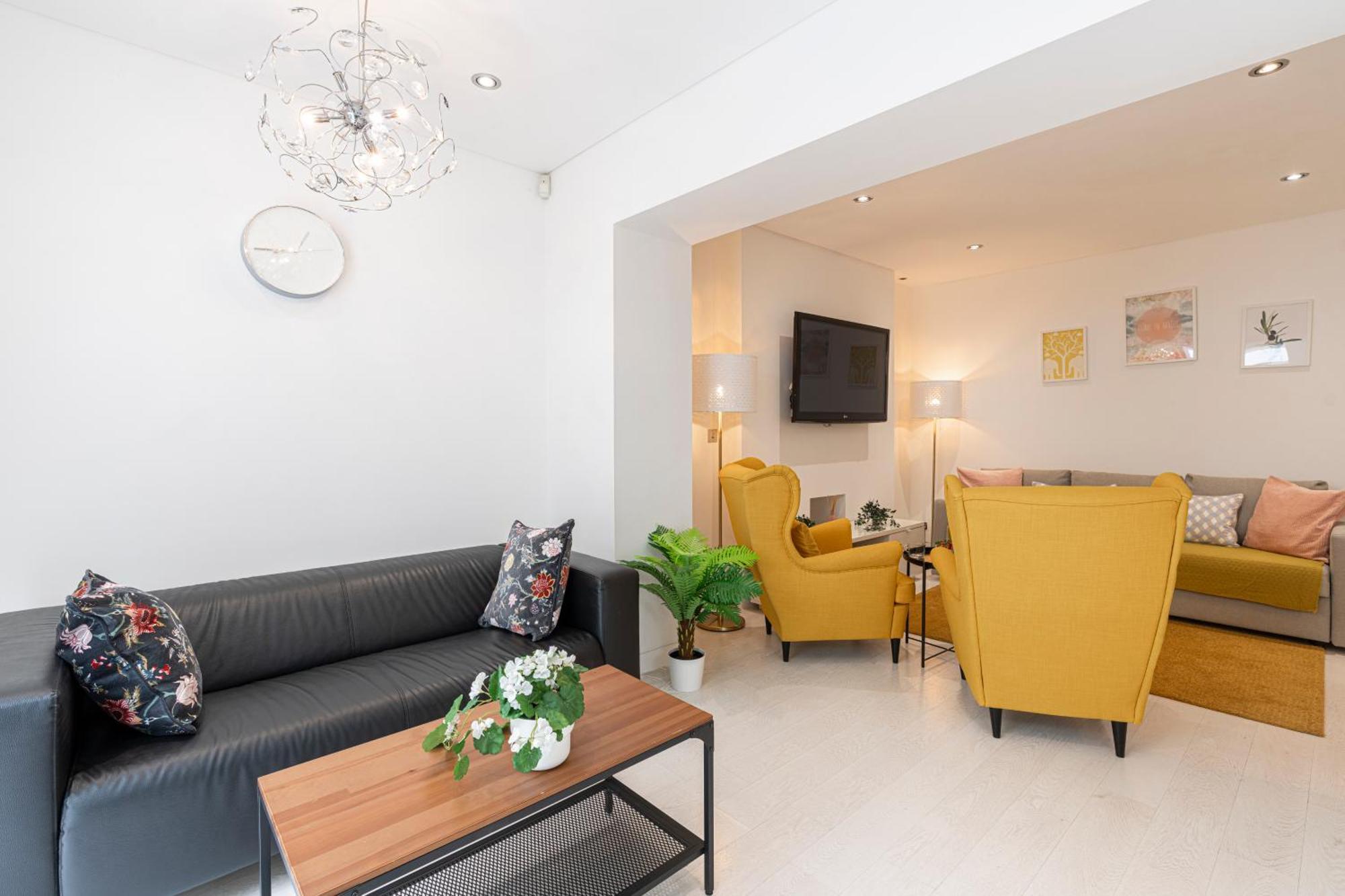 Apartment At Kensington Olympia London