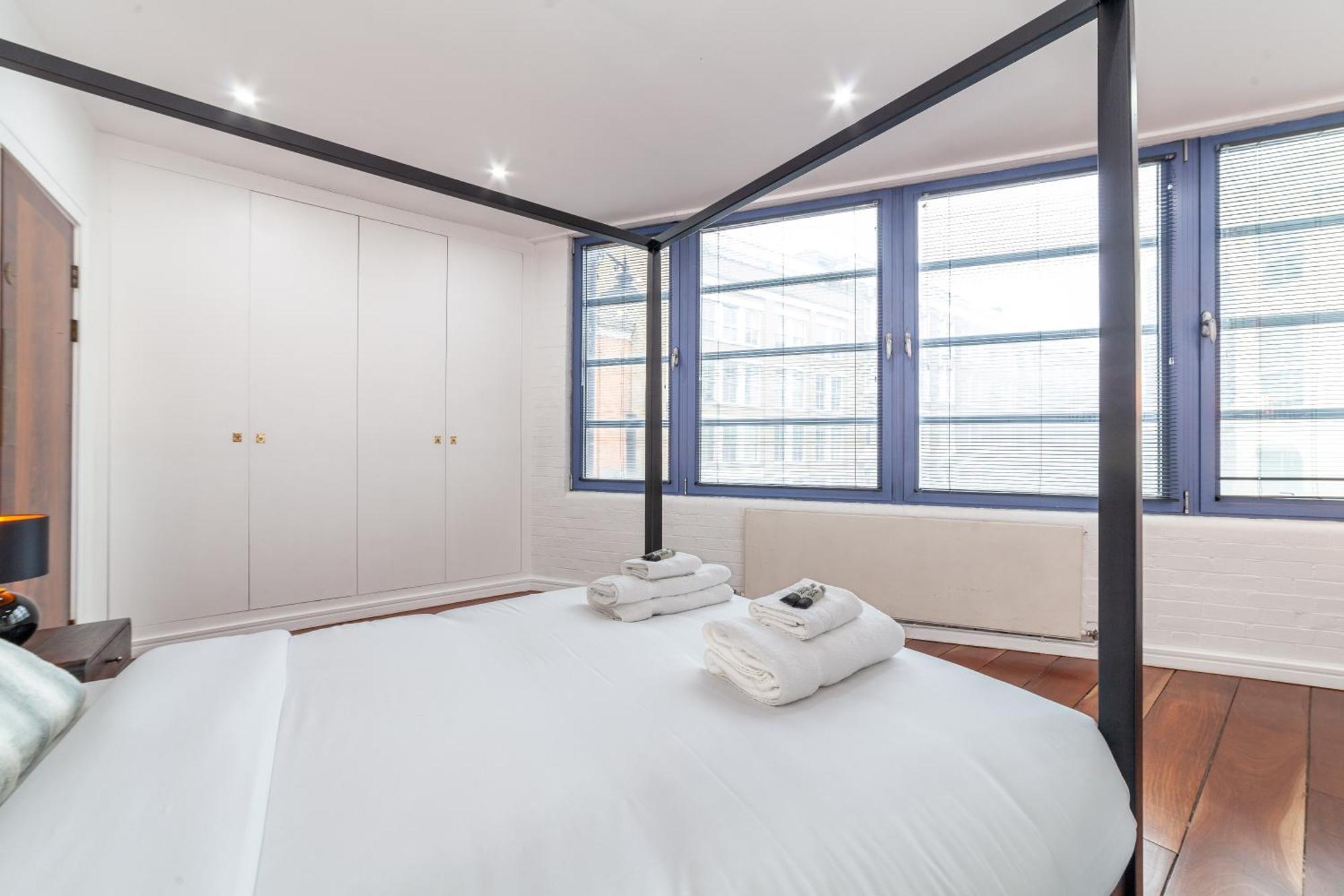 Penthouse 2br Duplex With Roof Terrace In Shoreditch Apartment
