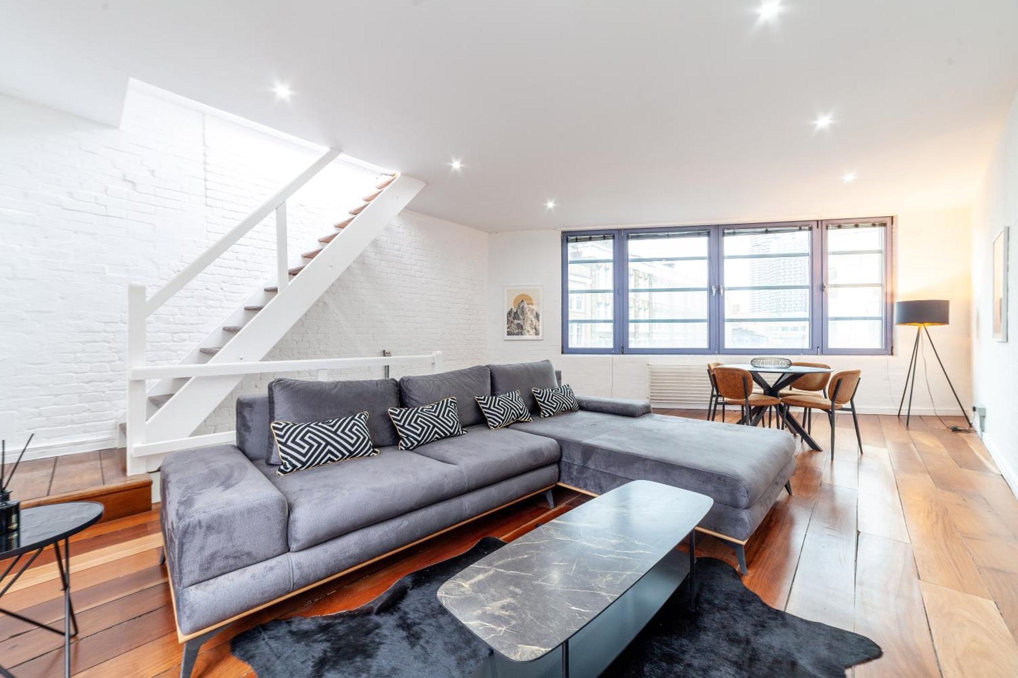 Penthouse 2br Duplex With Roof Terrace In Shoreditch London