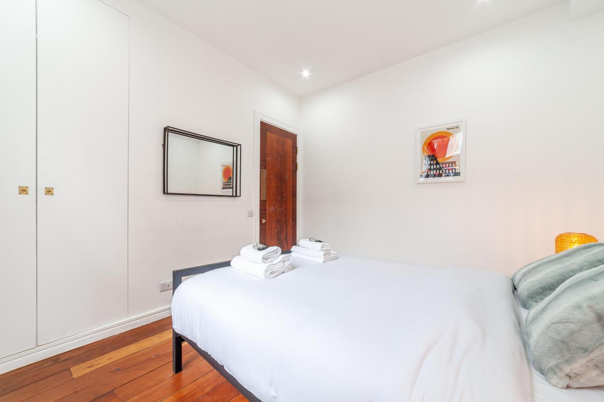 Penthouse 2br Duplex With Roof Terrace In Shoreditch London