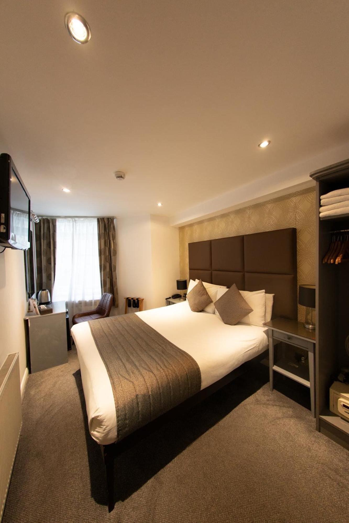 Duke Of Leinster 3* London