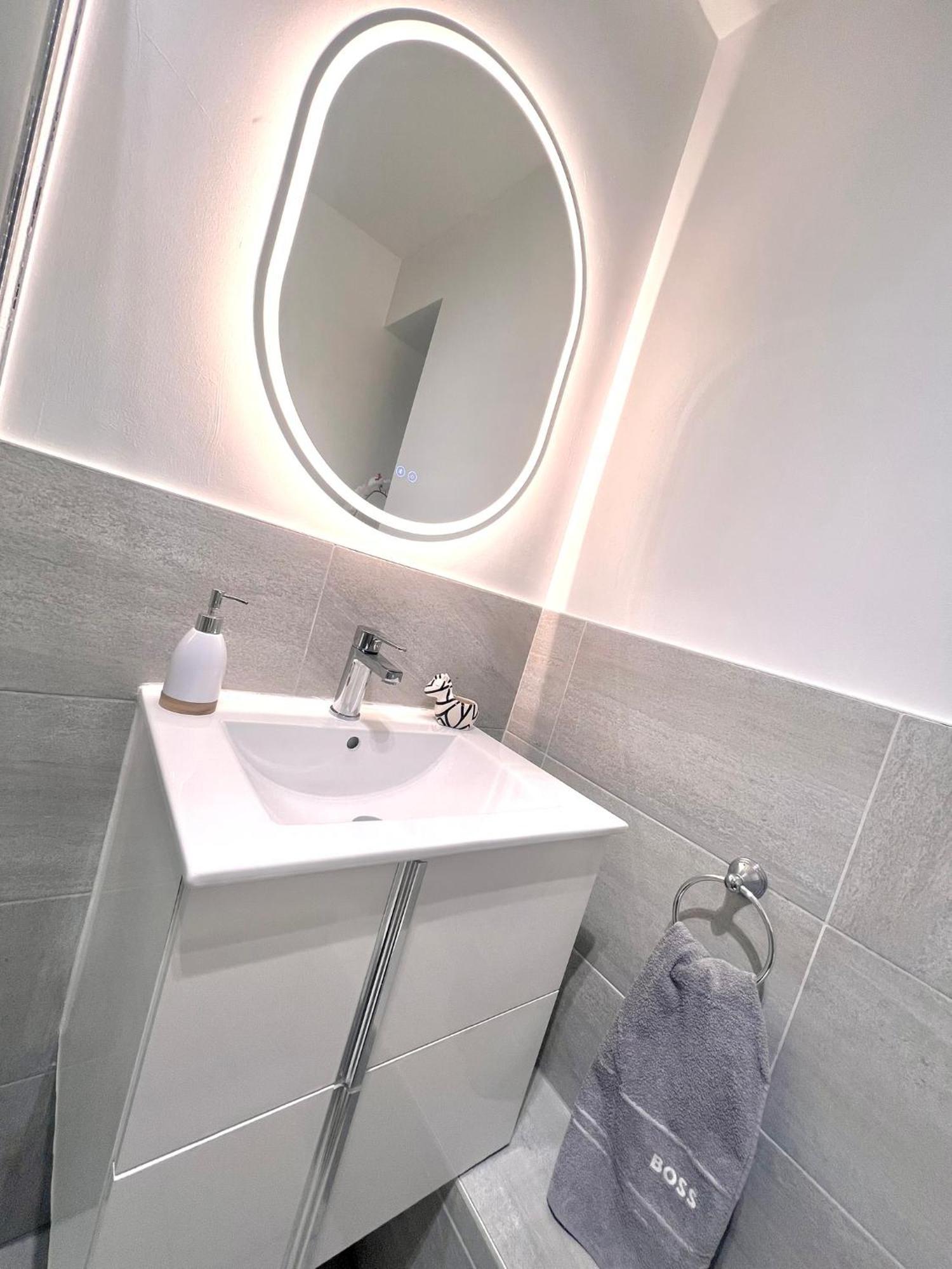 3 Minutes To Tower Of Trendy Shoreditch Recently Refurbished 3 Bedrooms Sleeps 8 Londen