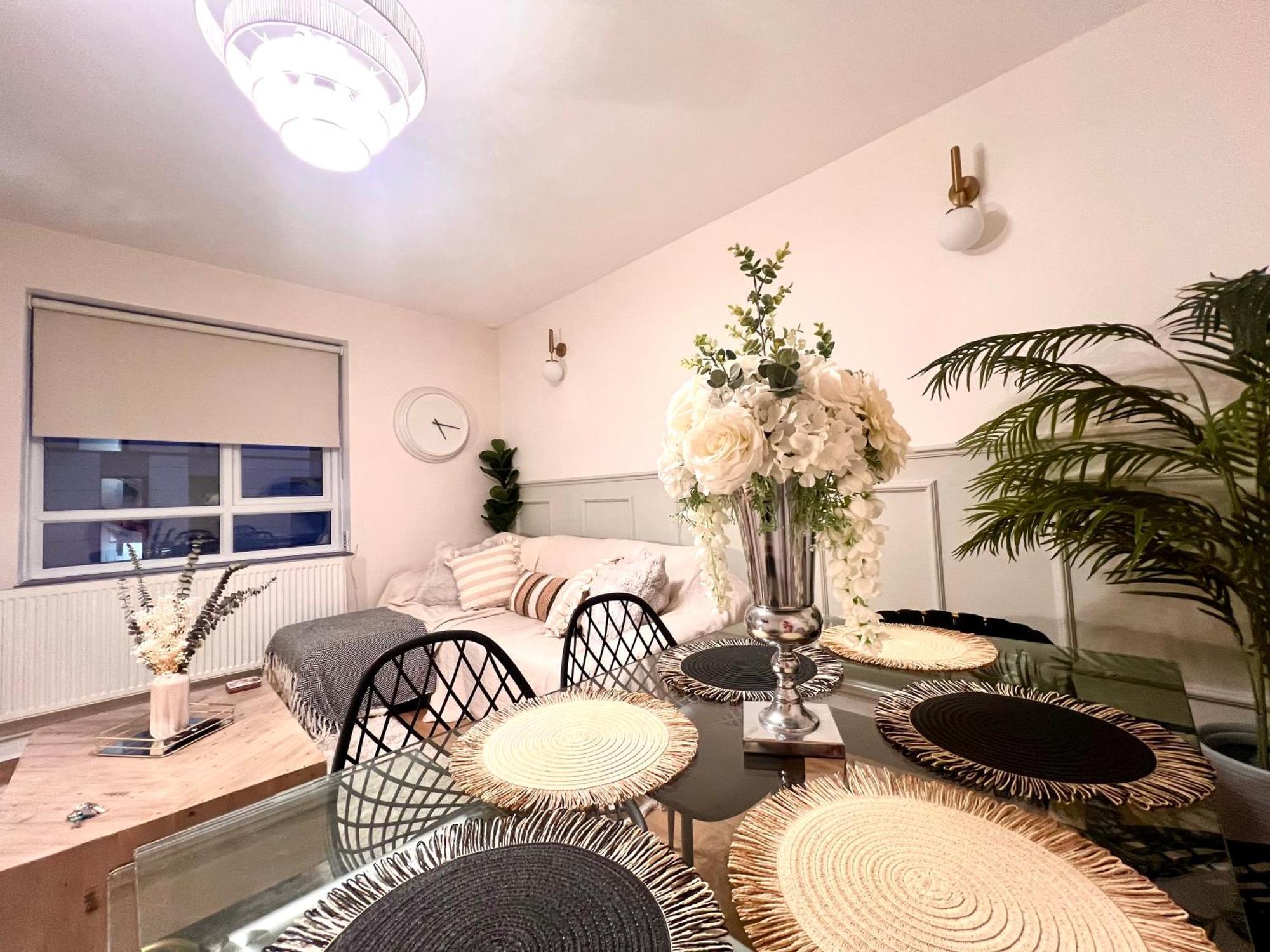 Appartement 3 Minutes To Tower Of Trendy Shoreditch Recently Refurbished 3 Bedrooms Sleeps 8