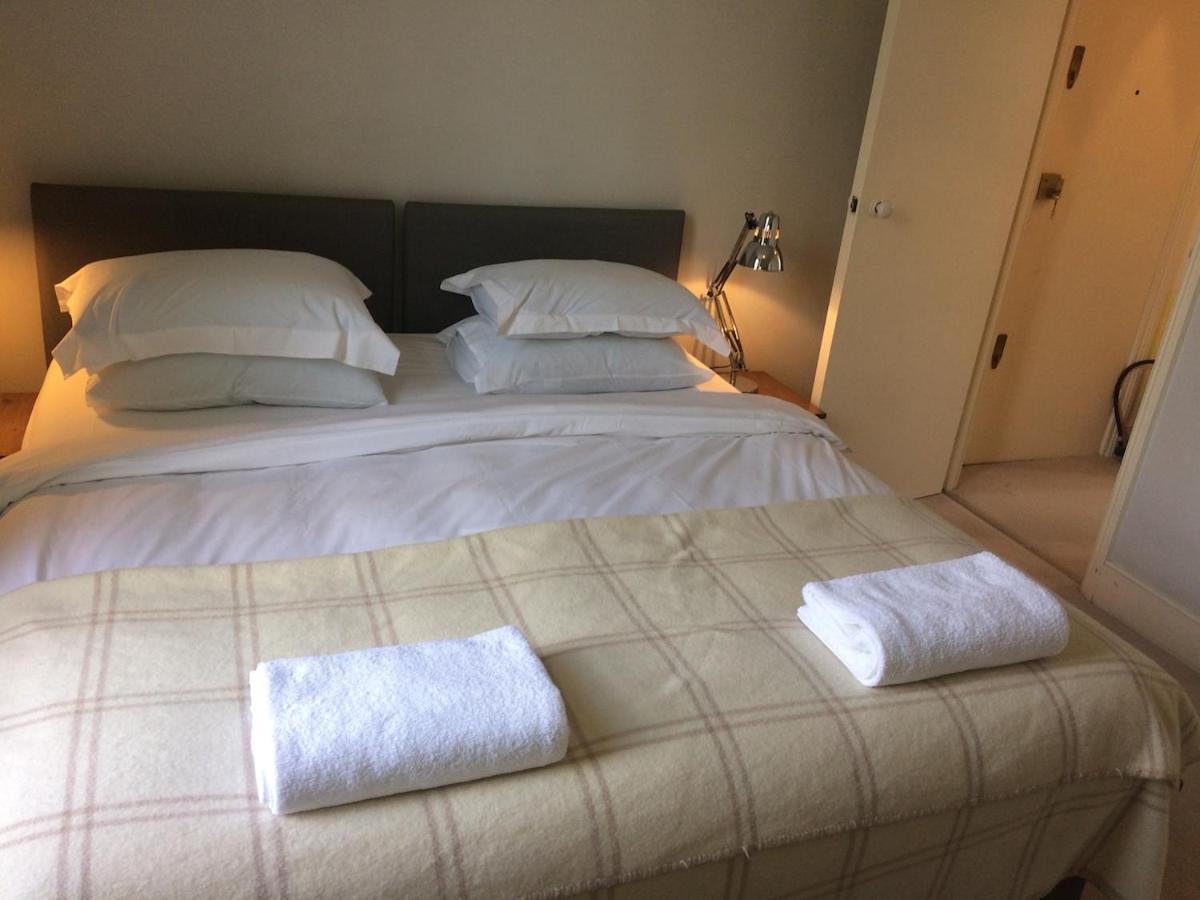 Apartamento Notting Hill Charm -sleeps 5 - Urban Retreat *