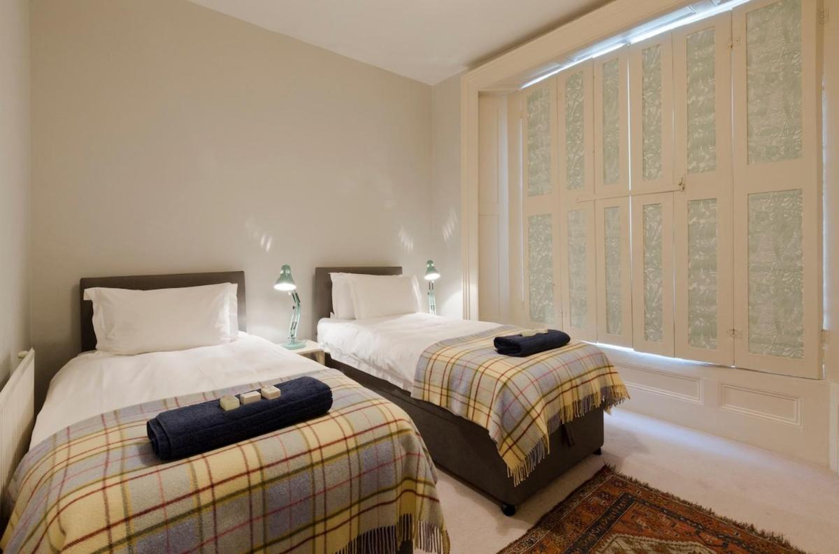 Apartamento Notting Hill Charm -sleeps 5 - Urban Retreat *