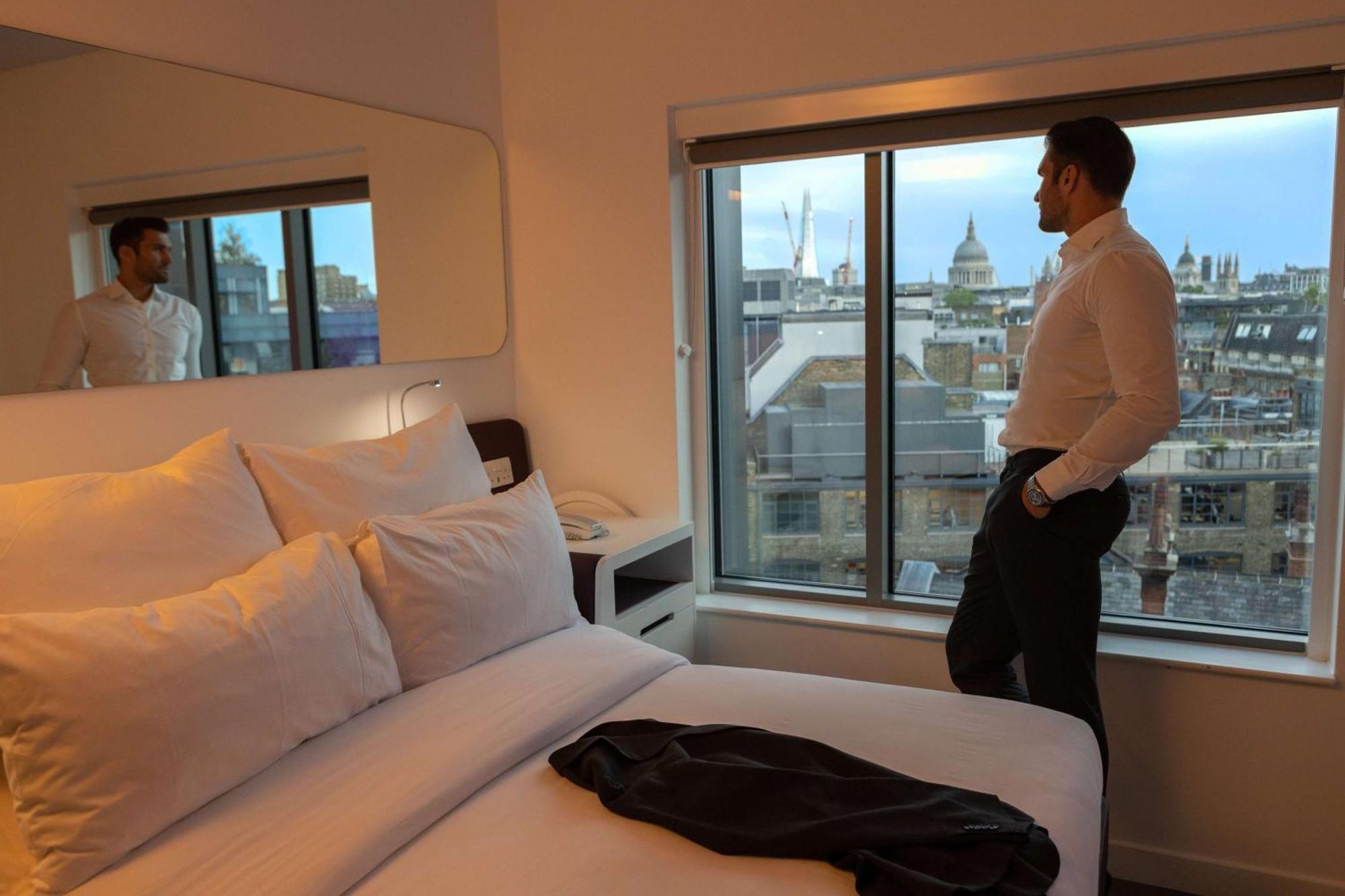 Yotel Clerkenwell, St Paul's