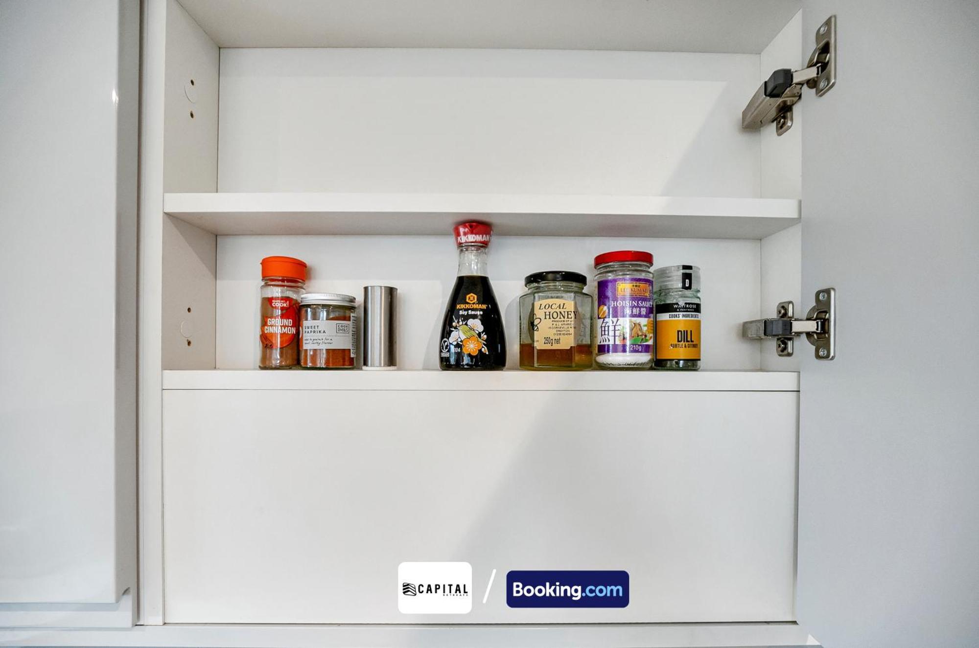 Cozy In Camden Town By Capital Retreats Short Lets & Serviced With Balcony, Free Wifi Apartment