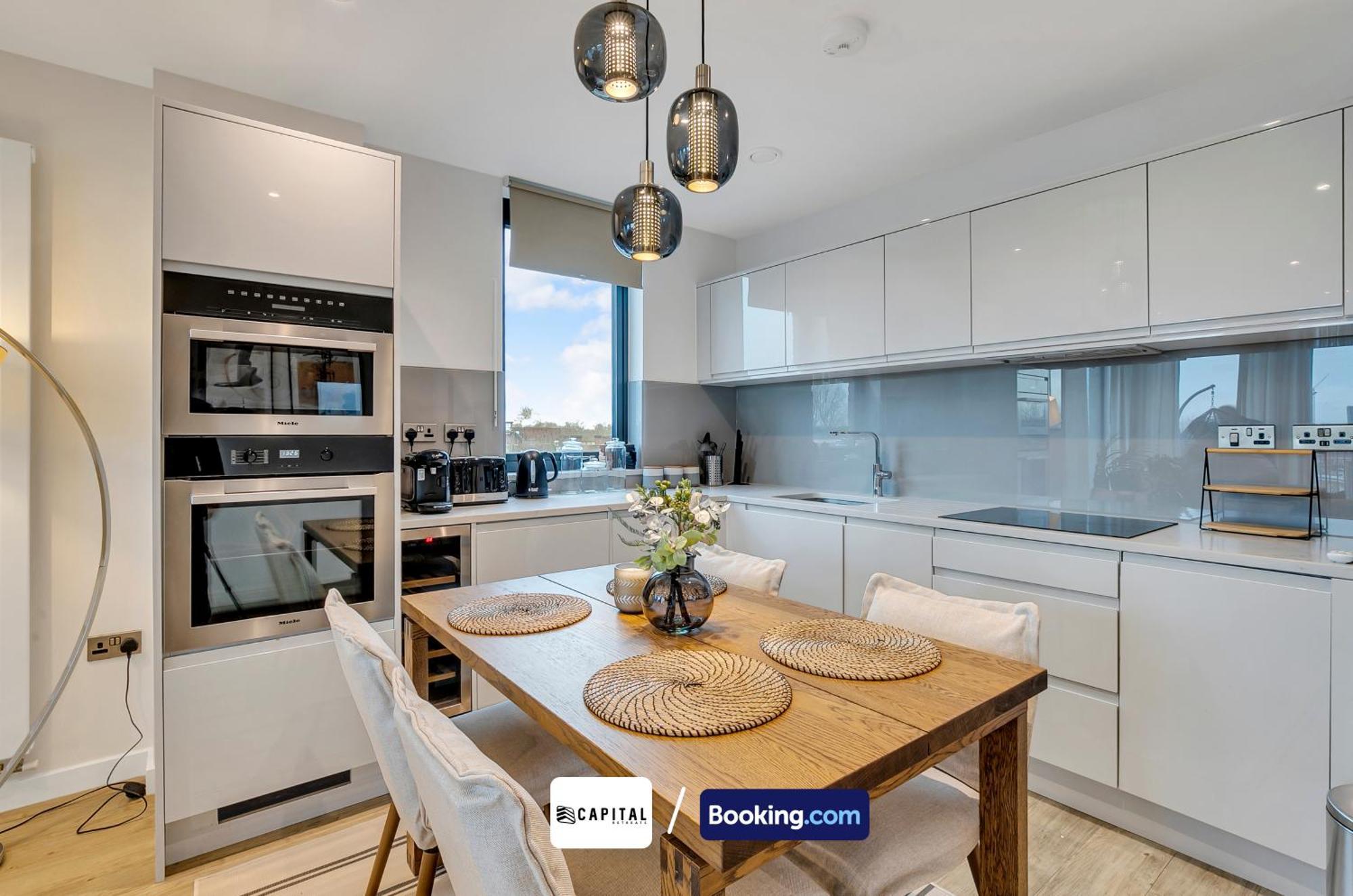 Cozy In Camden Town By Capital Retreats Short Lets & Serviced With Balcony, Free Wifi London