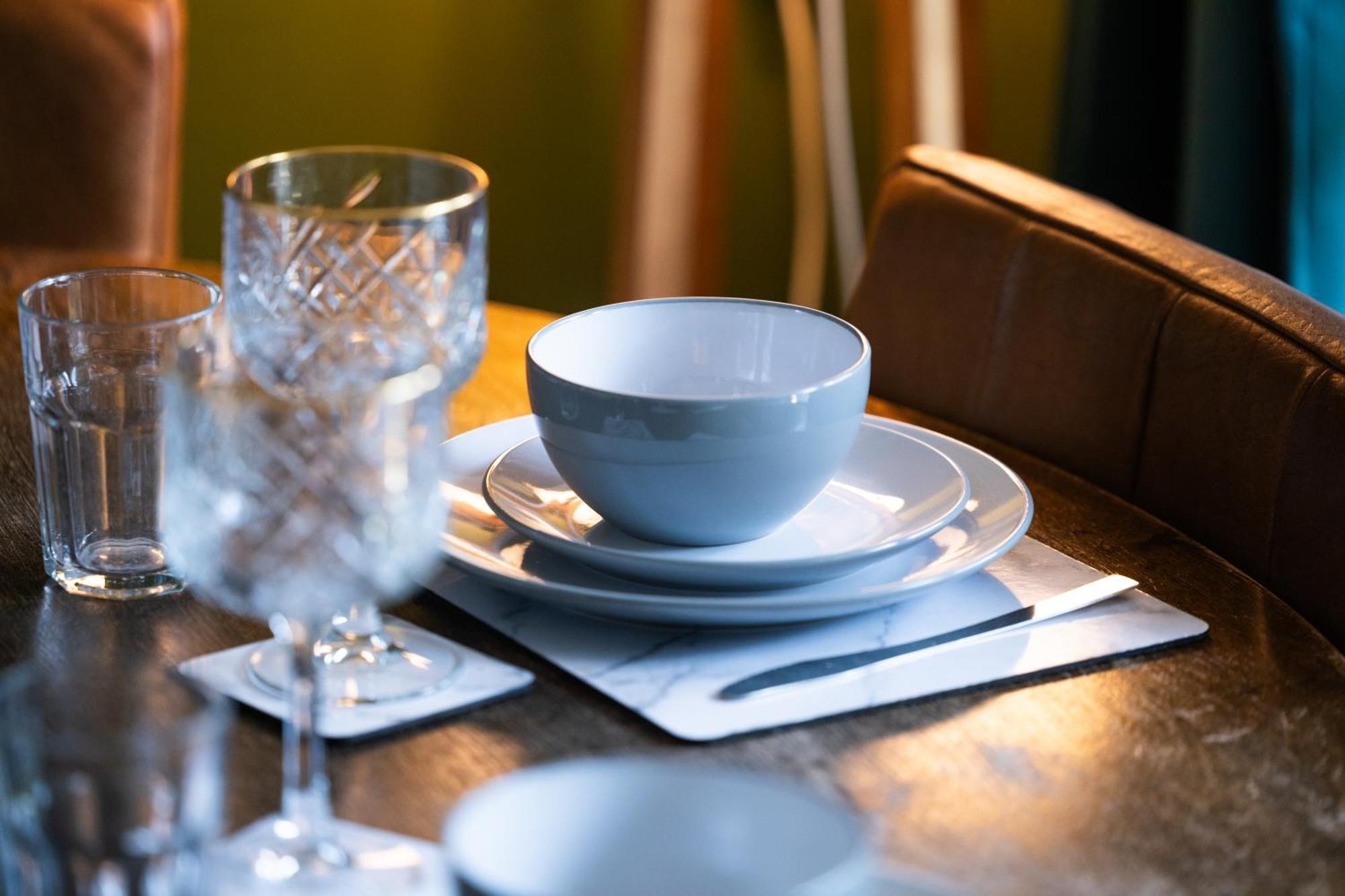Apartment 20 Percent Off -Promo Genius Offers-Citycenter Londonbridge Apartment With Parking-Wifi-Sleeps7-4Beds-Netflix-Family! *