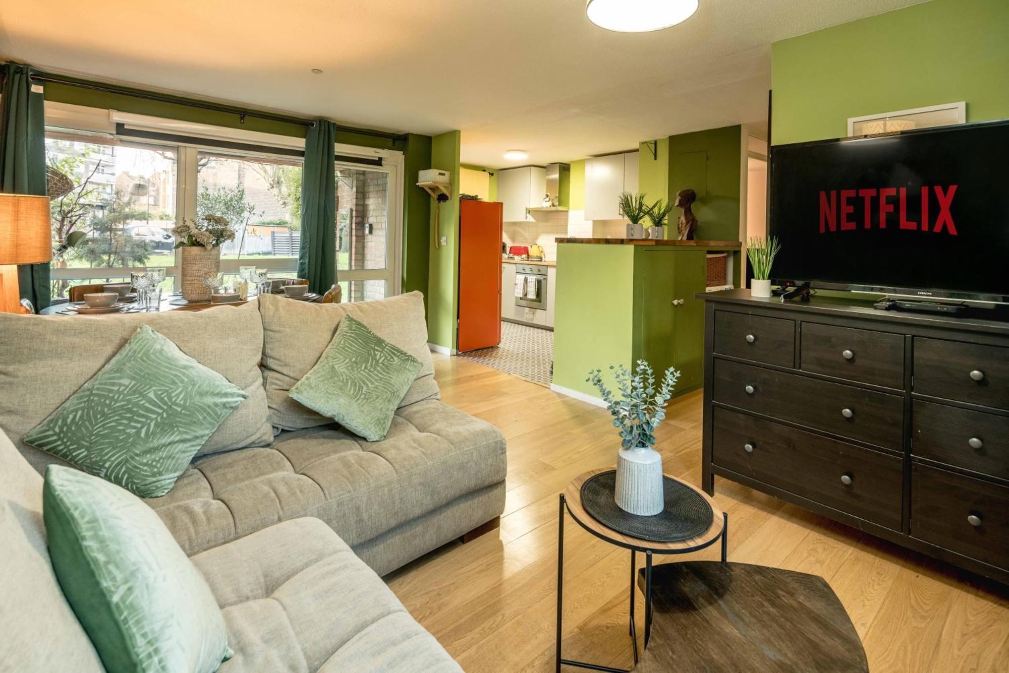 20 Percent Off -Promo Genius Offers-Citycenter Londonbridge Apartment With Parking-Wifi-Sleeps7-4Beds-Netflix-Family! London