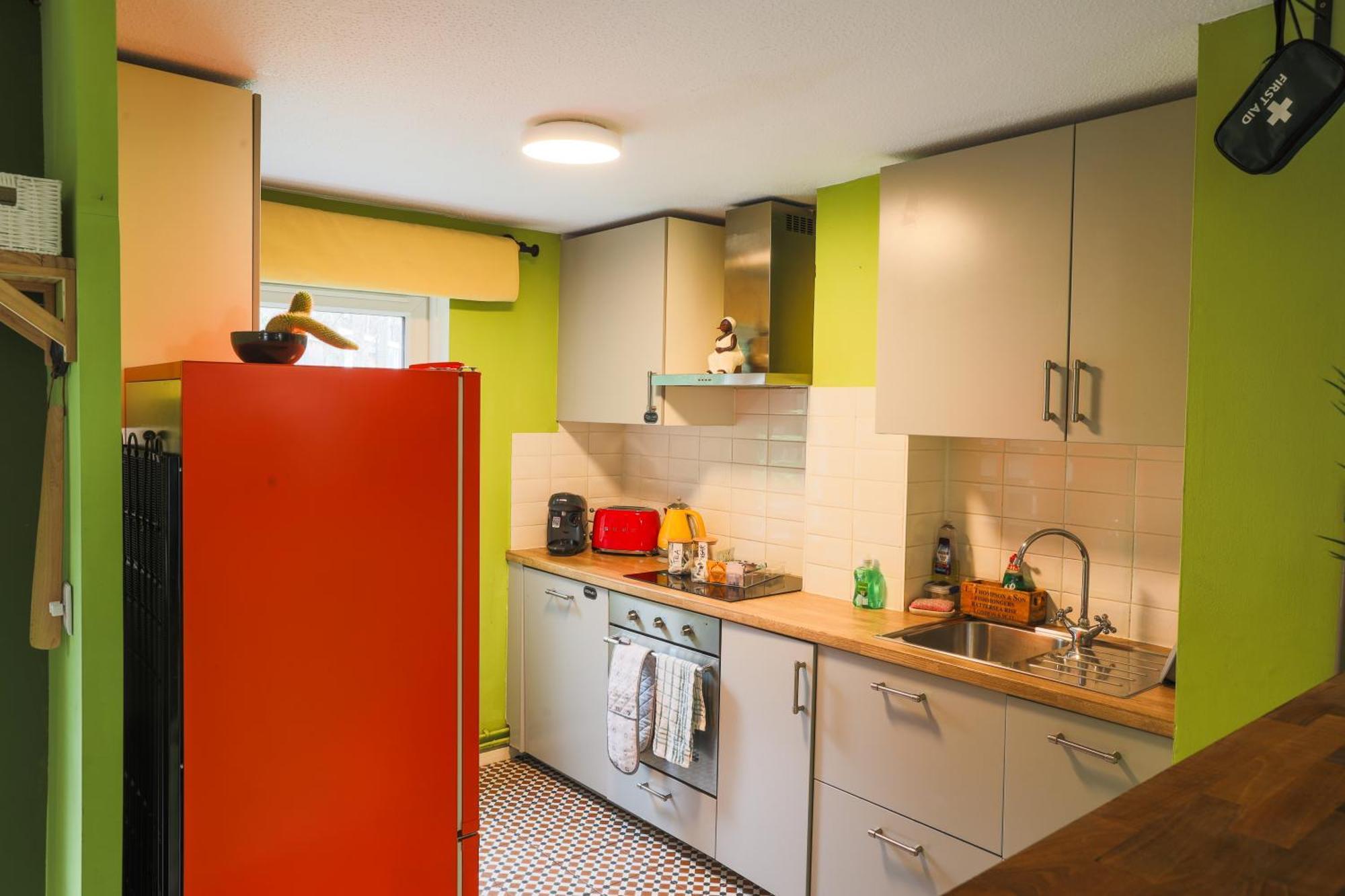 20 Percent Off -Promo Genius Offers-Citycenter Londonbridge Apartment With Parking-Wifi-Sleeps7-4Beds-Netflix-Family! London