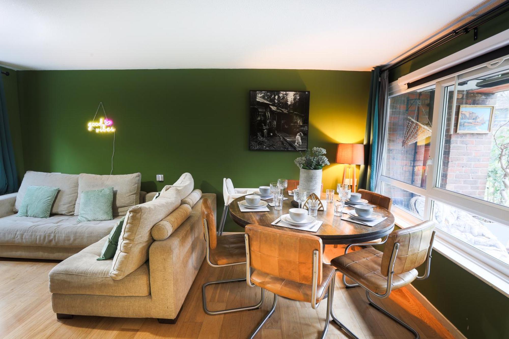 20 Percent Off -Promo Genius Offers-Citycenter Londonbridge Apartment With Parking-Wifi-Sleeps7-4Beds-Netflix-Family! * London