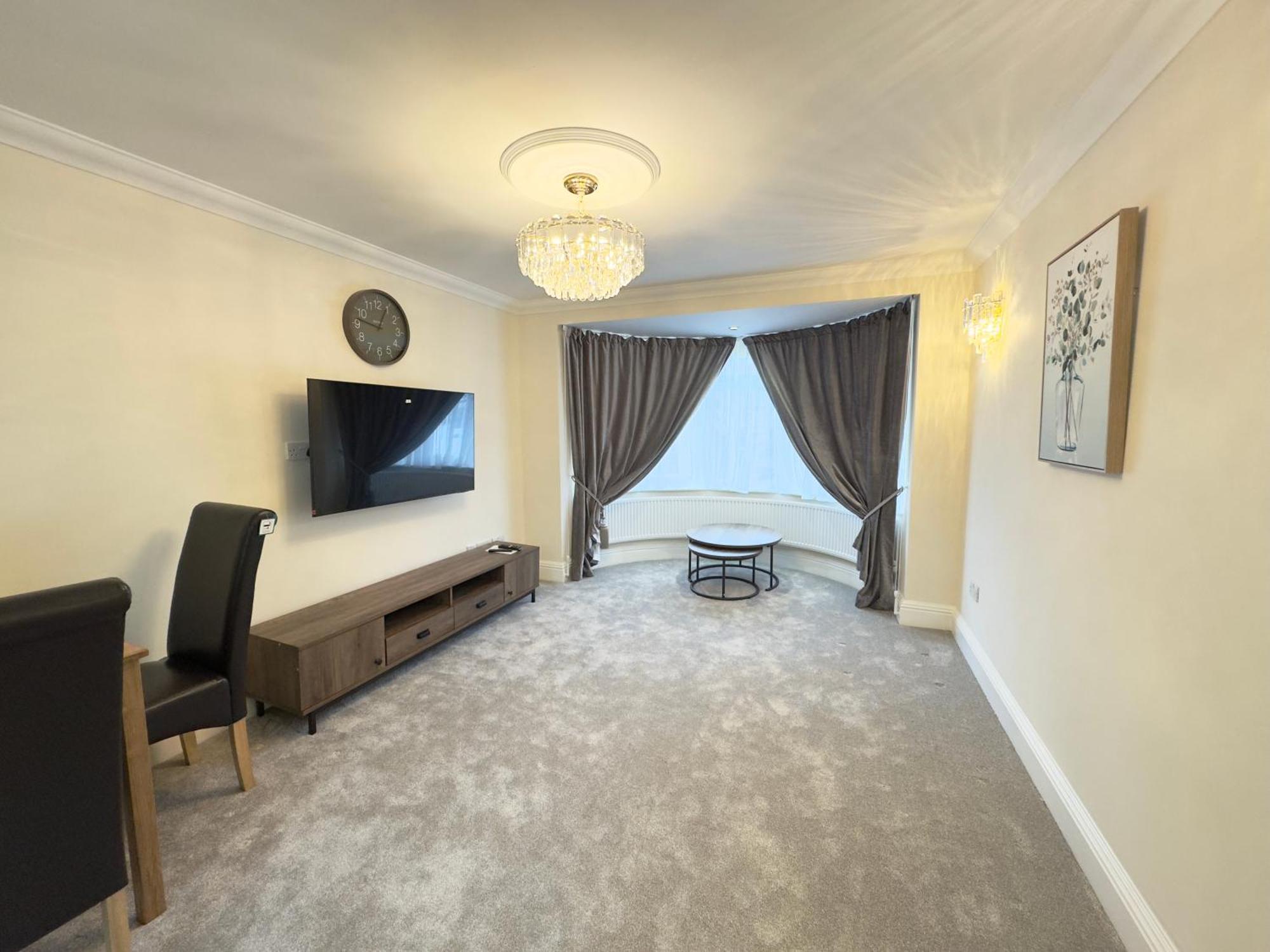 Hollycroft London