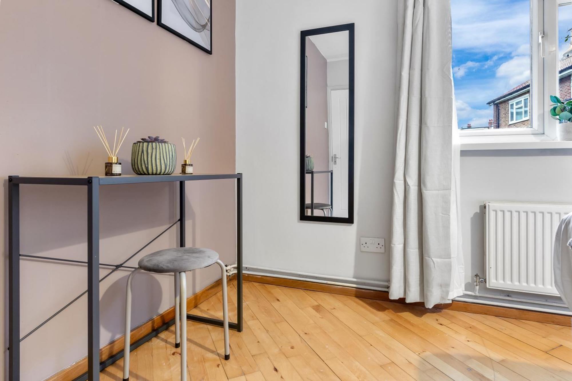 Luxe - Sleeps 6 - Putney & Stamford Bridge * London