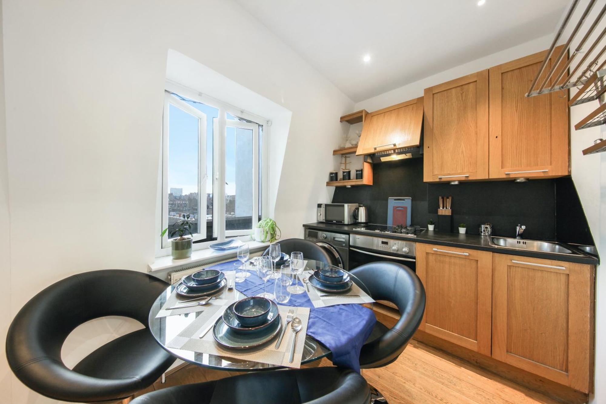 Hyde Park Haven, Up To 6 Sleeps By Keyhol Short Let Apartment London