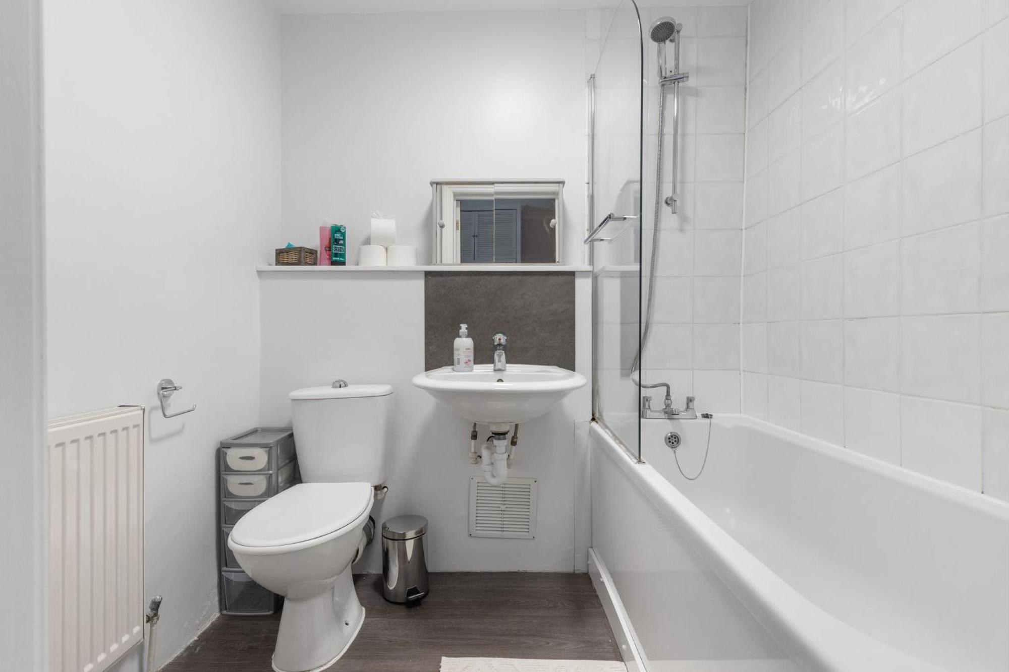Apartment Cosy 1-bed Flat For 4 Ppl W Parking