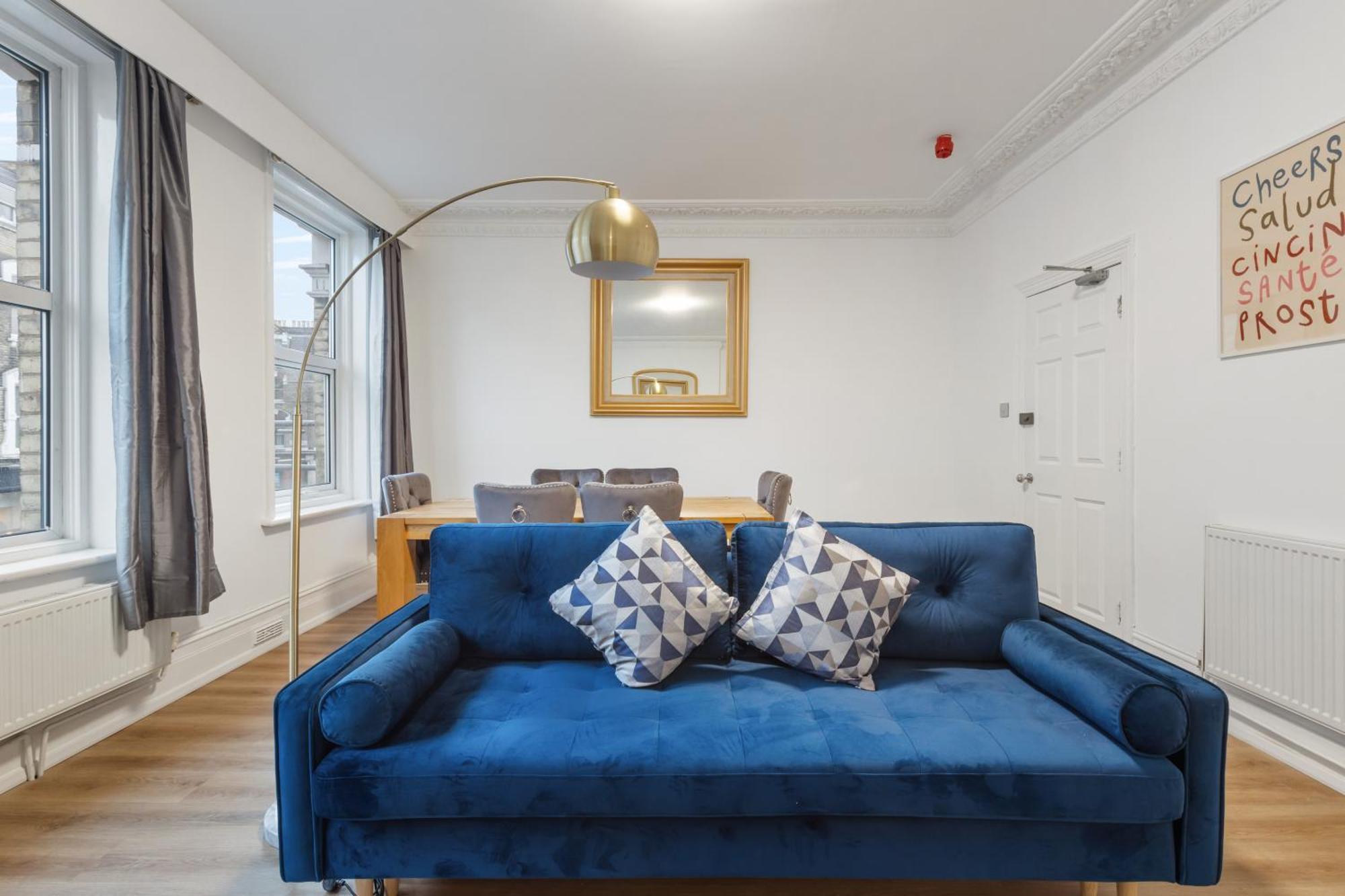 Modern 5-bedroom Fulham Flat - Sleeps 12 *