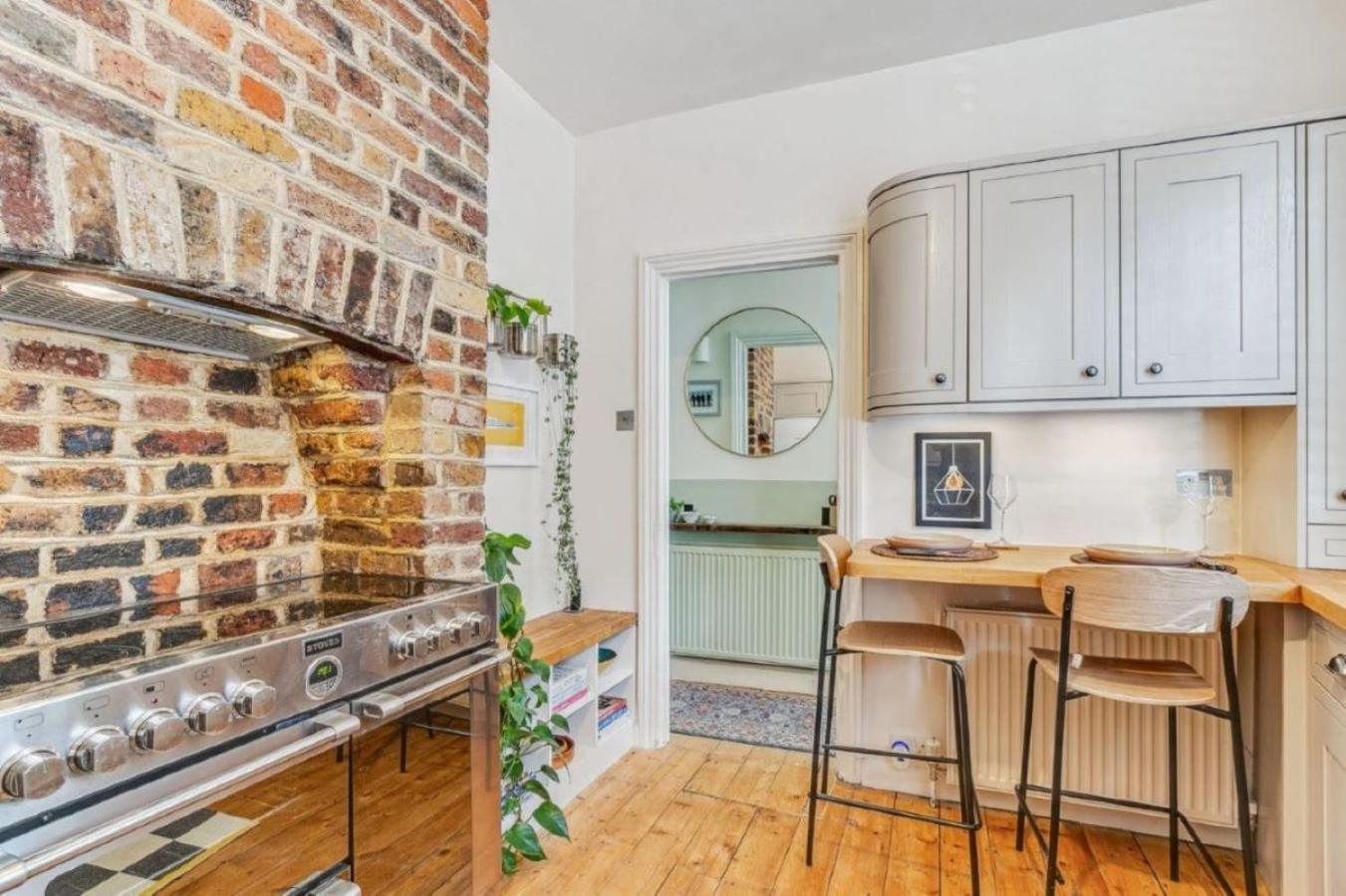 Stylish 1br In Greenwich By River Thames With Garden Apartment London