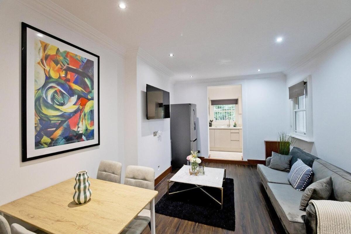 Charming 2-bed Holland Prk Rd Apartment *