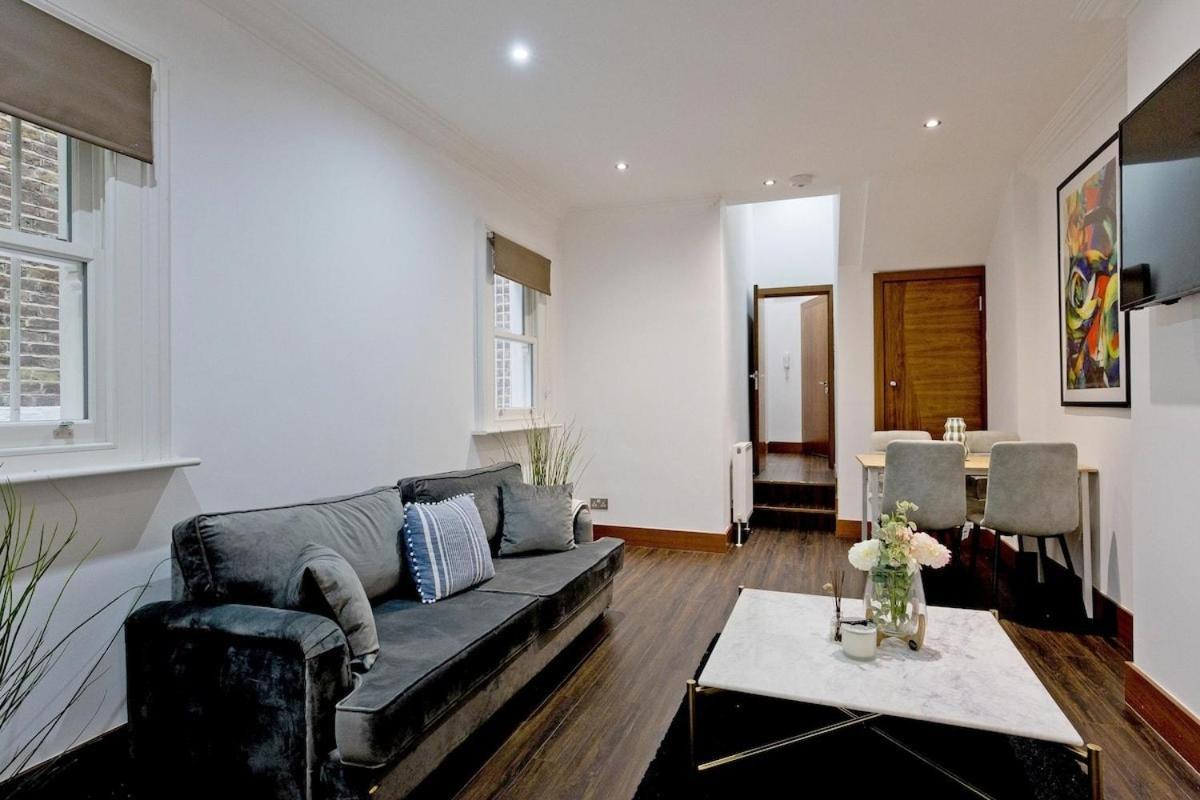 Apartment Charming 2-bed Holland Prk Rd London