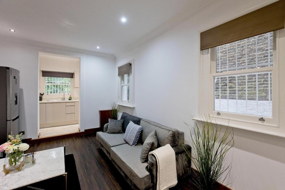 Charming 2-bed Holland Prk Rd Apartment *